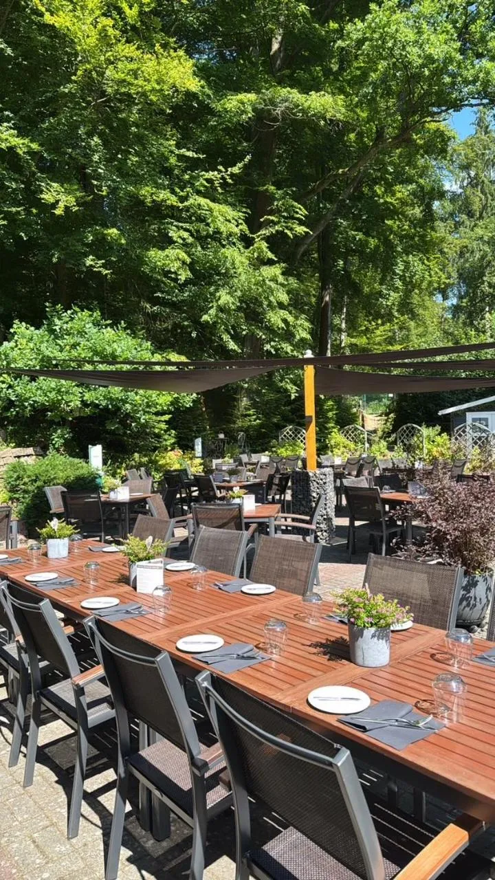 Restaurant/places to eat in Hotel-Restaurant Jagdhaus Heede