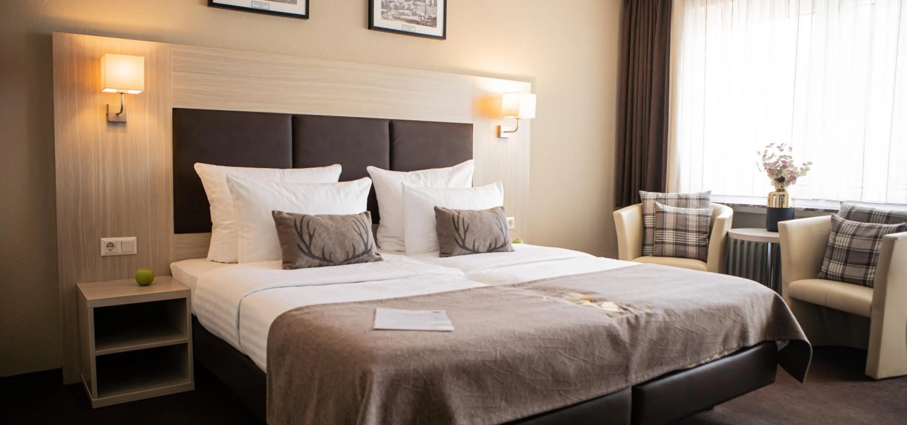 Photo of the whole room, Bed in Hotel-Restaurant Jagdhaus Heede