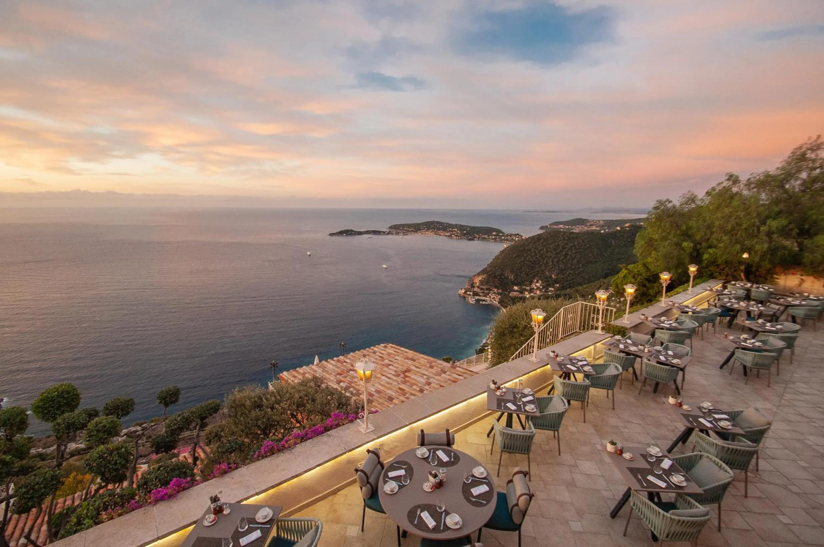 Restaurant/places to eat in La Chèvre d'Or