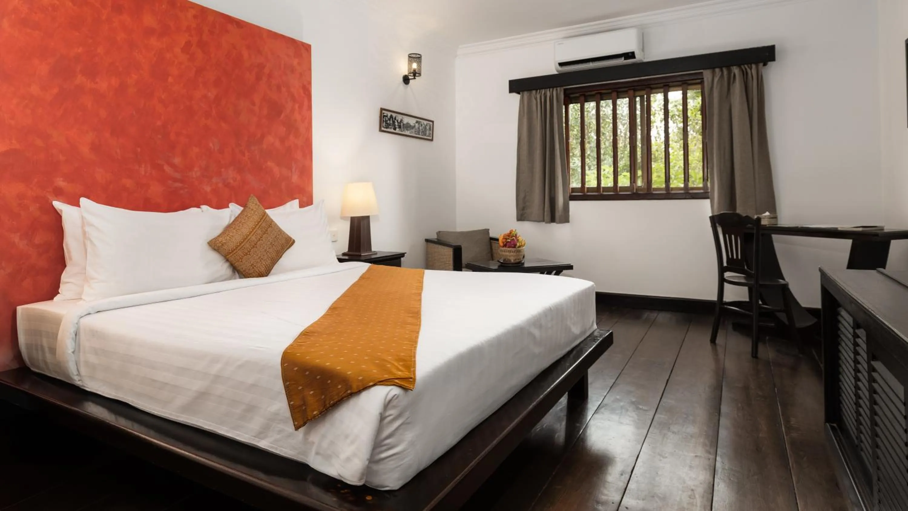 View (from property/room), Bed in Pavillon Indochine Boutique - Hotel