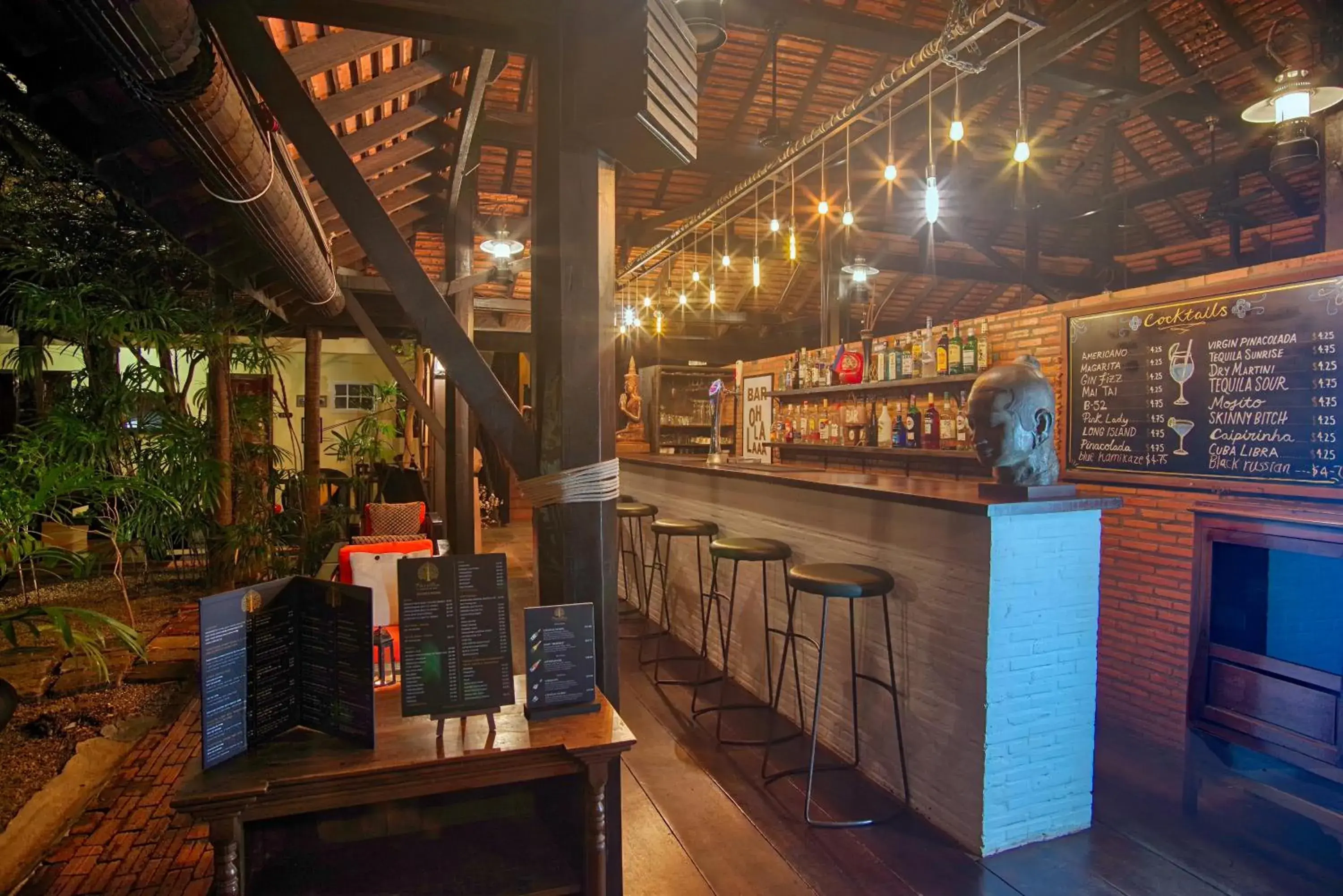 Lounge or bar in Pavillon Indochine Boutique - Hotel Lounge or bar in Pavillon Indochine Boutique - Hotel