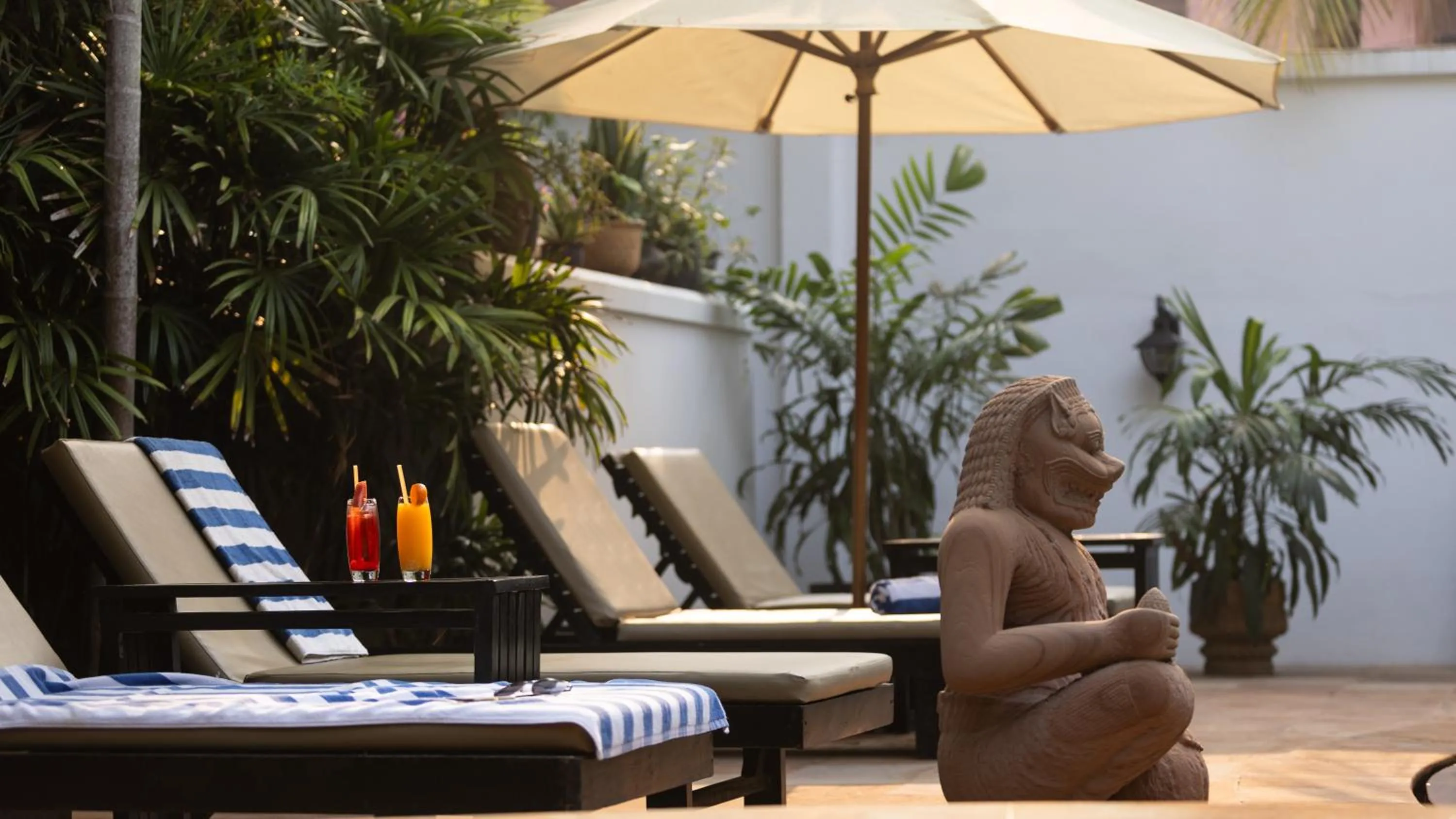 Swimming pool in Pavillon Indochine Boutique - Hotel