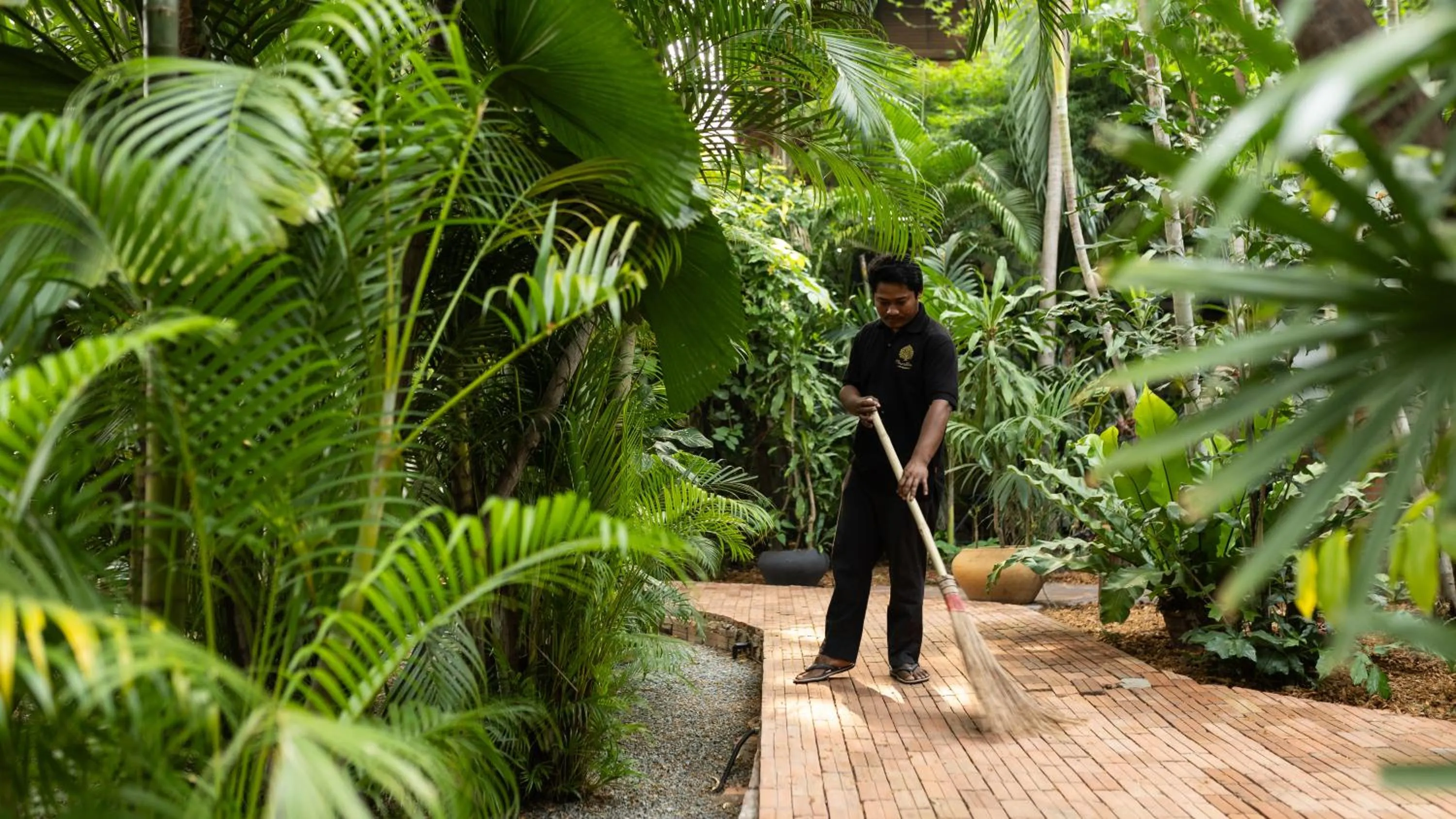 Staff in Pavillon Indochine Boutique - Hotel