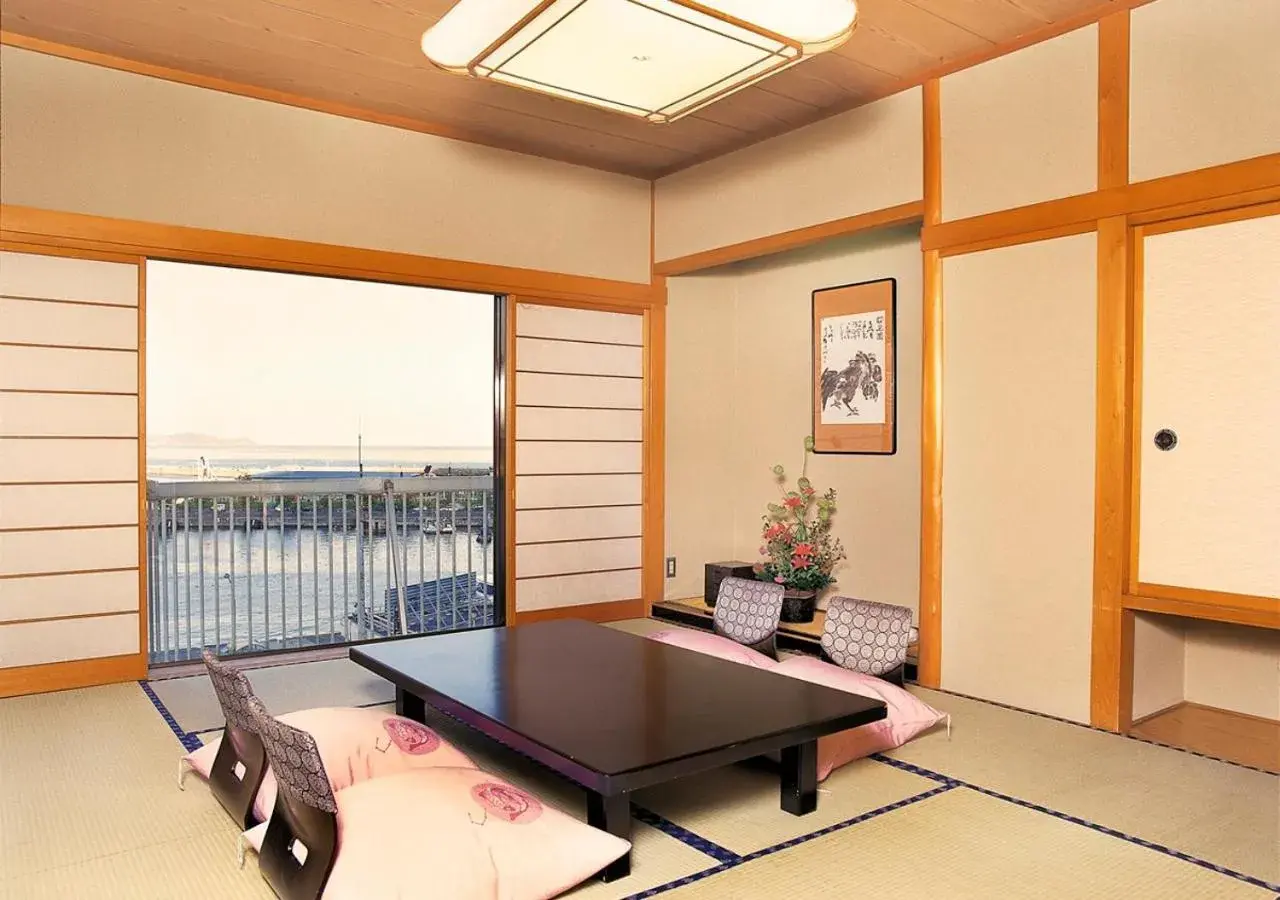 Photo of the whole room in Uomisaki Hotel Photo of the whole room in Uomisaki Hotel