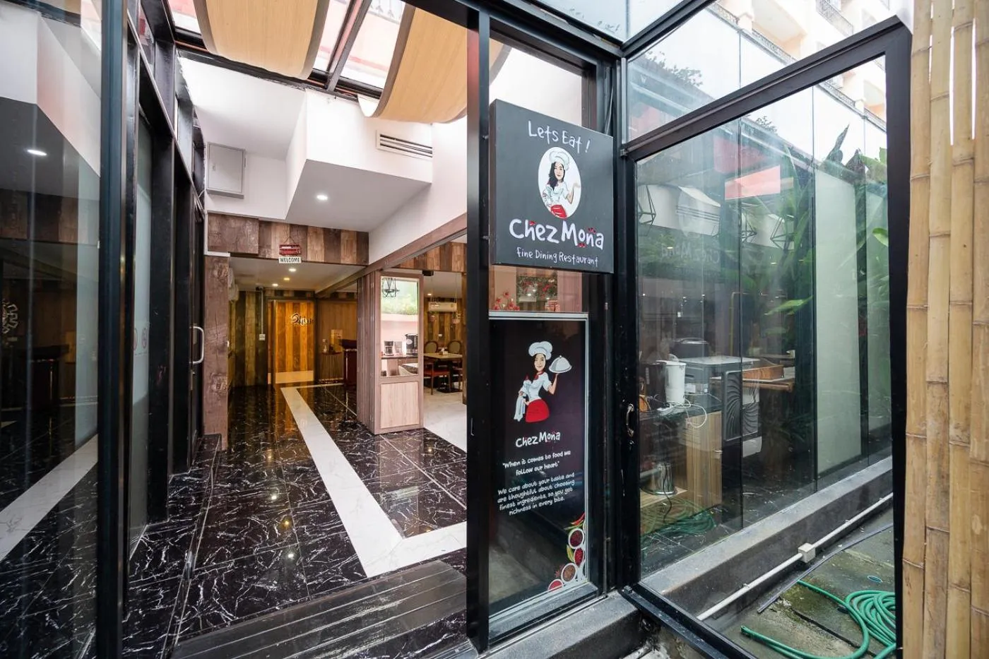 Restaurant/places to eat in Sonia residence - SHA Extra Plus