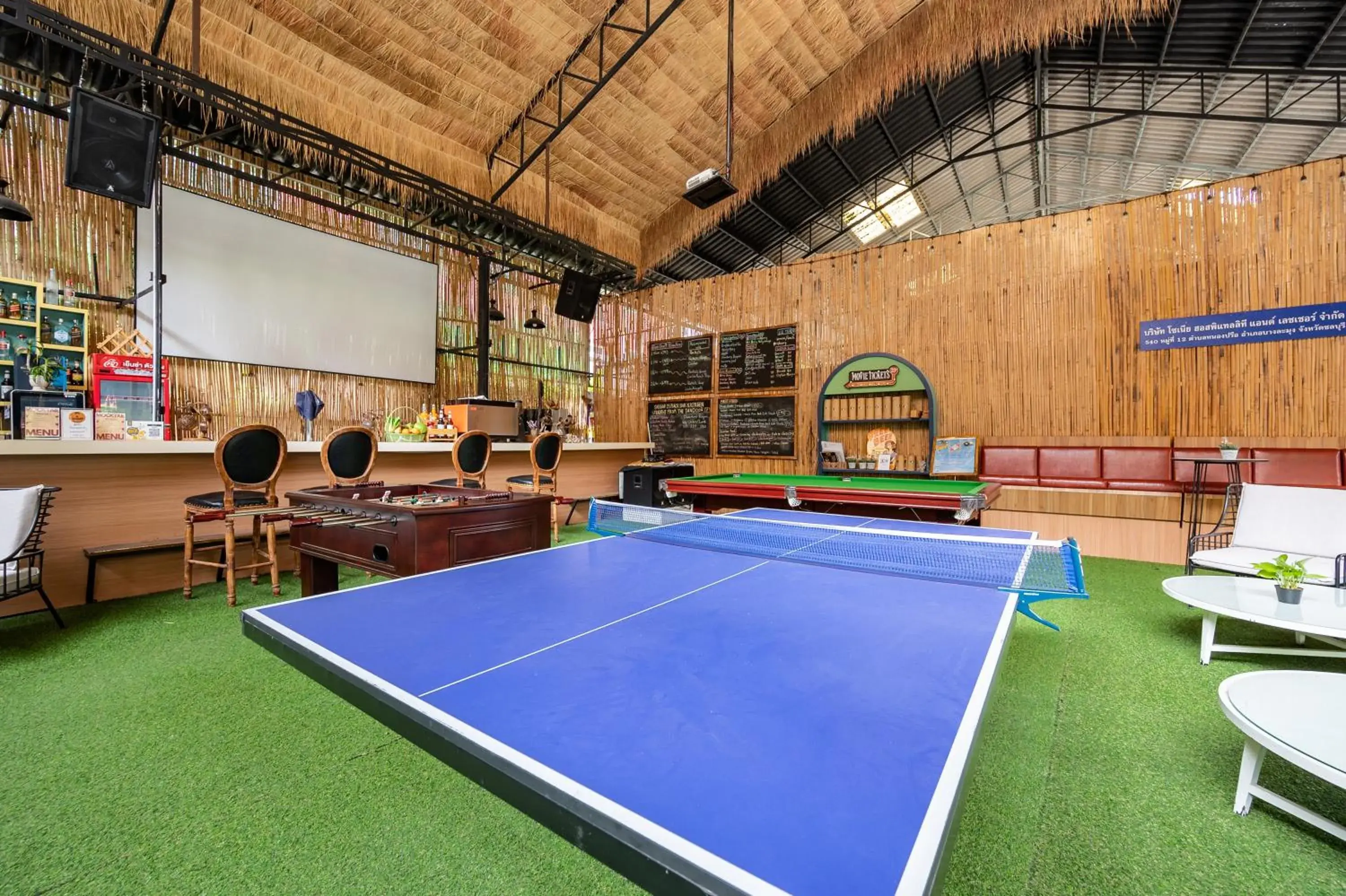 Lounge or bar, Table Tennis in Sonia residence - SHA Extra Plus