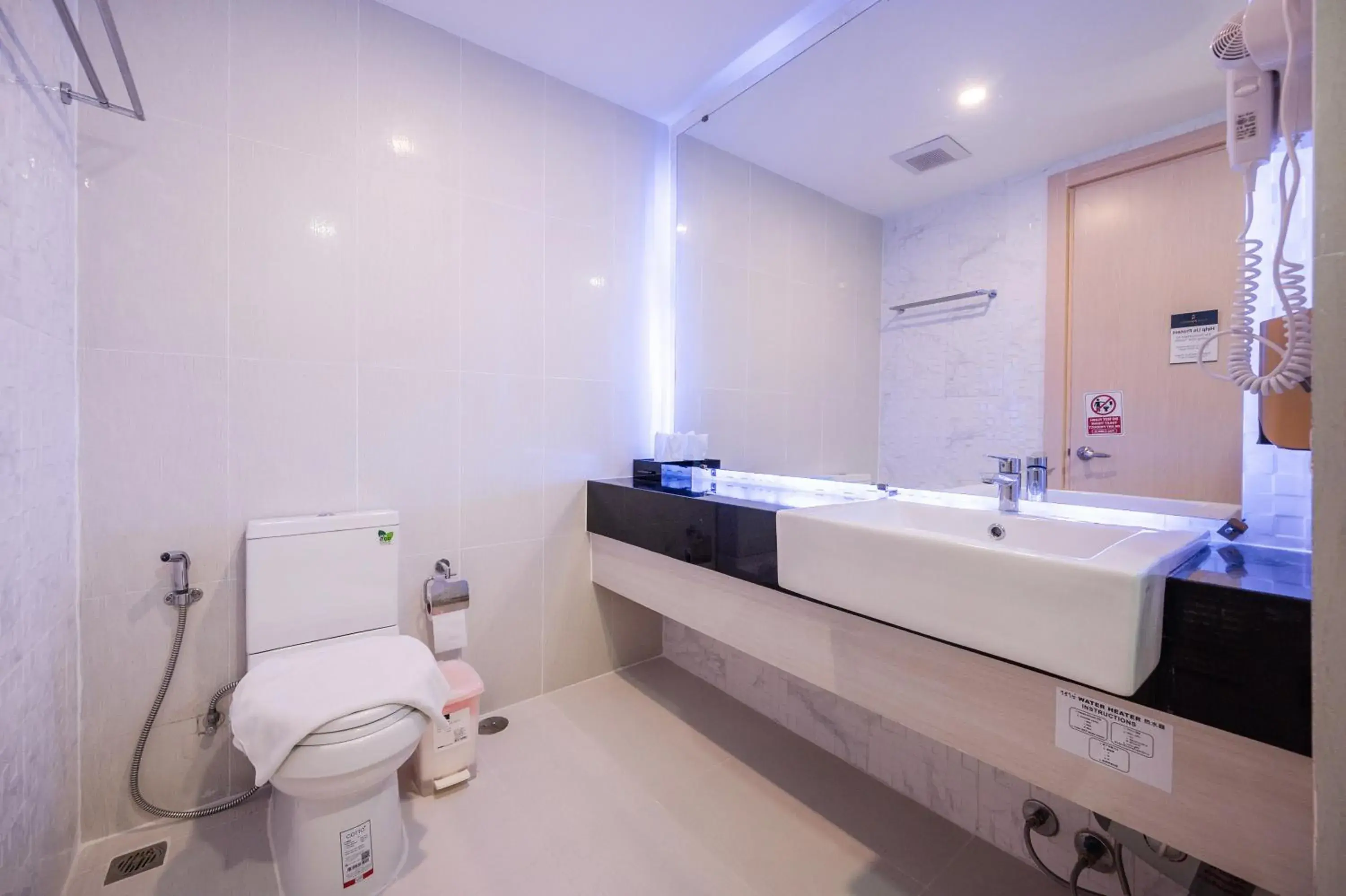 Bathroom in Sonia residence - SHA Extra Plus