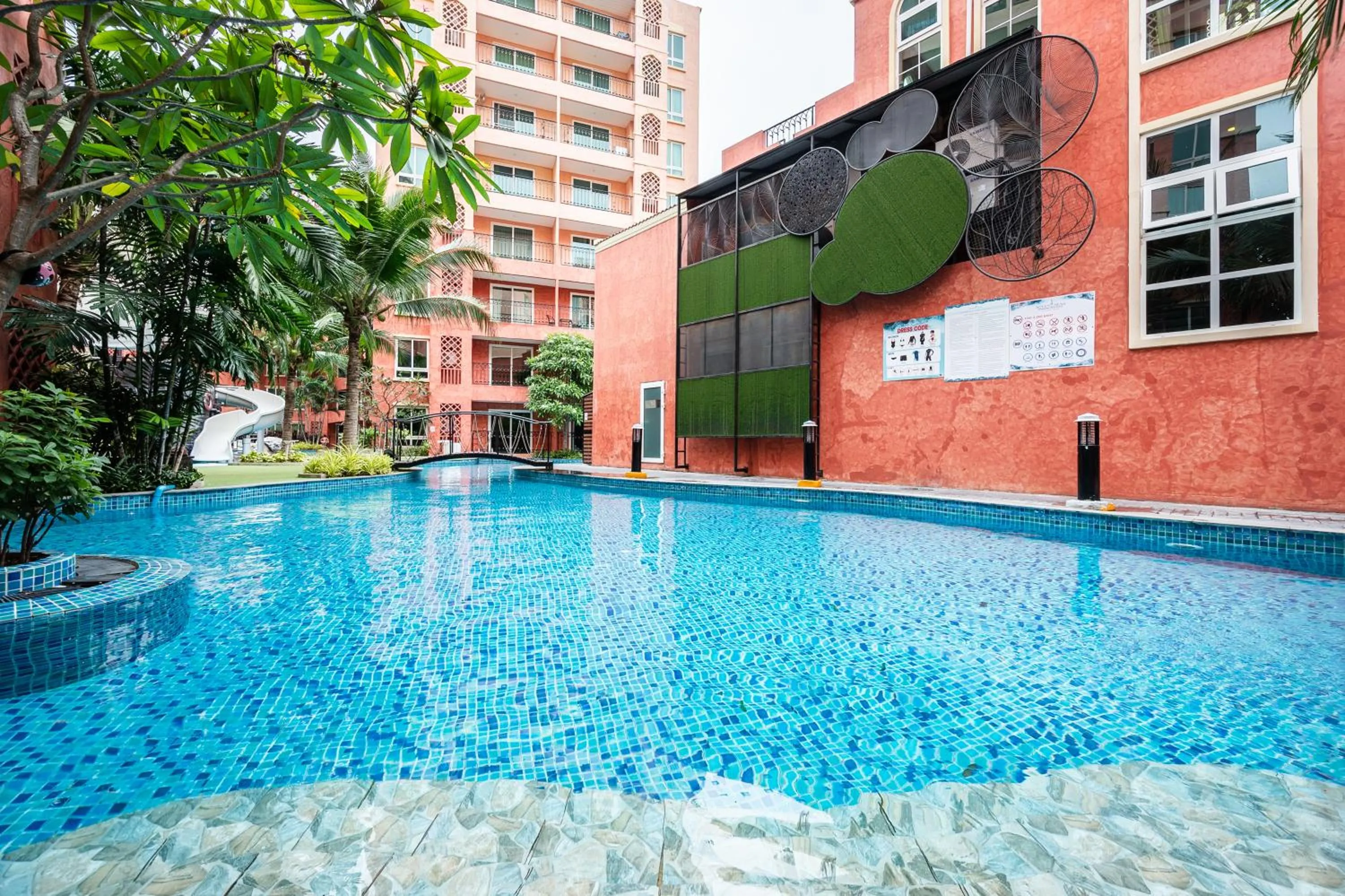 Swimming pool in Sonia residence - SHA Extra Plus