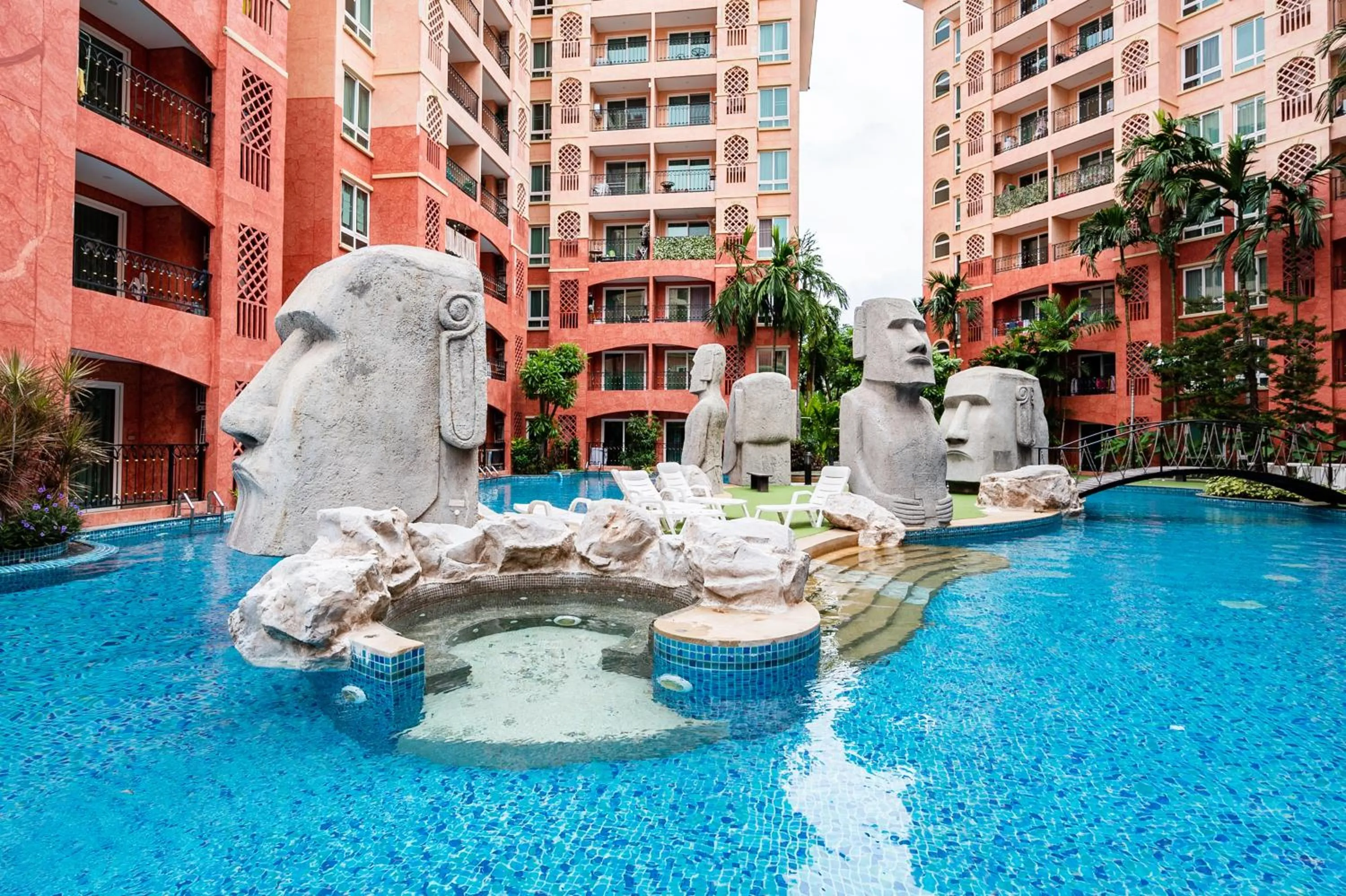 Swimming pool in Sonia residence - SHA Extra Plus