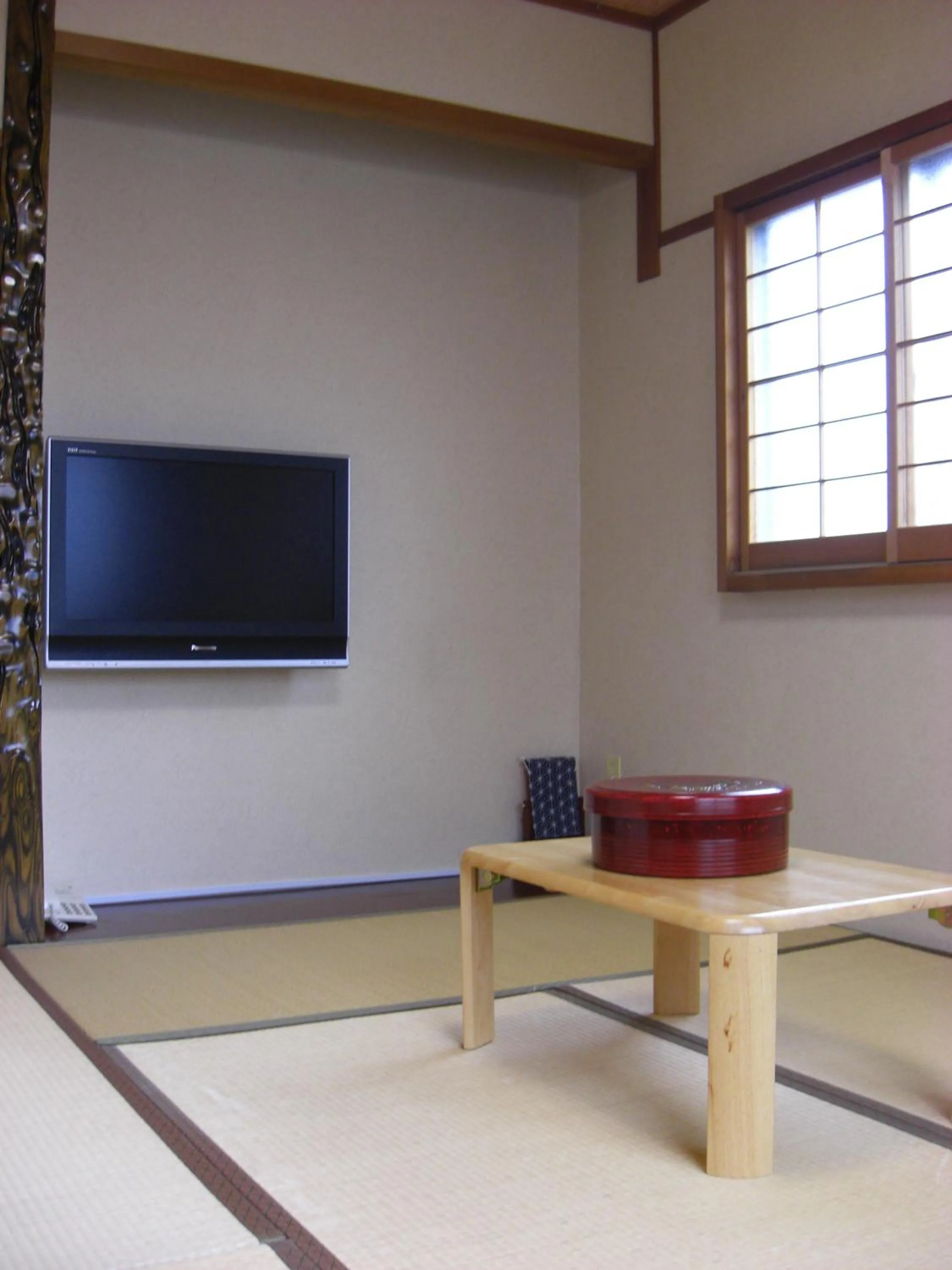 TV and multimedia in Minshuku Kuwataniya