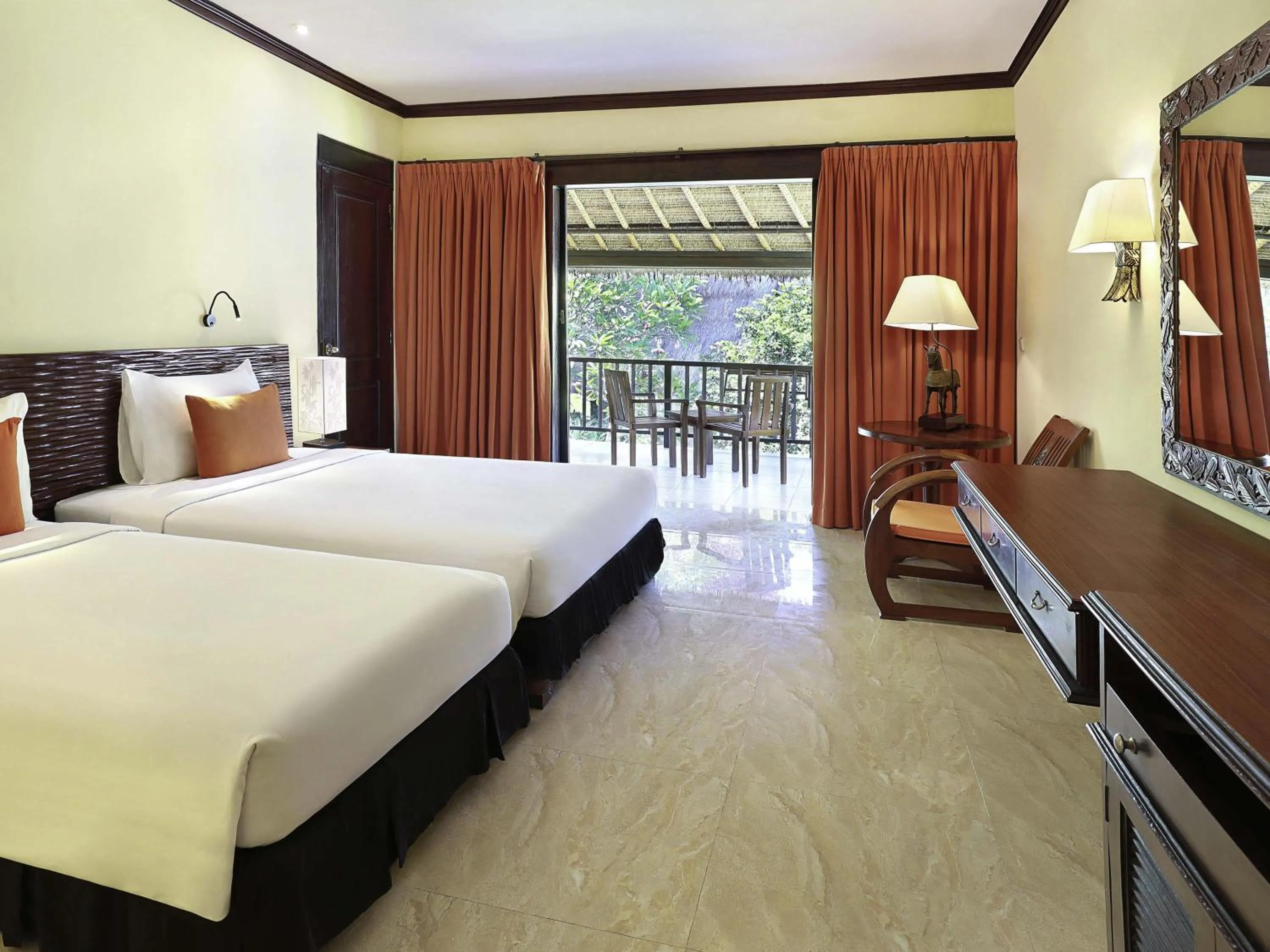 Bedroom, Bed in Mercure Resort Sanur