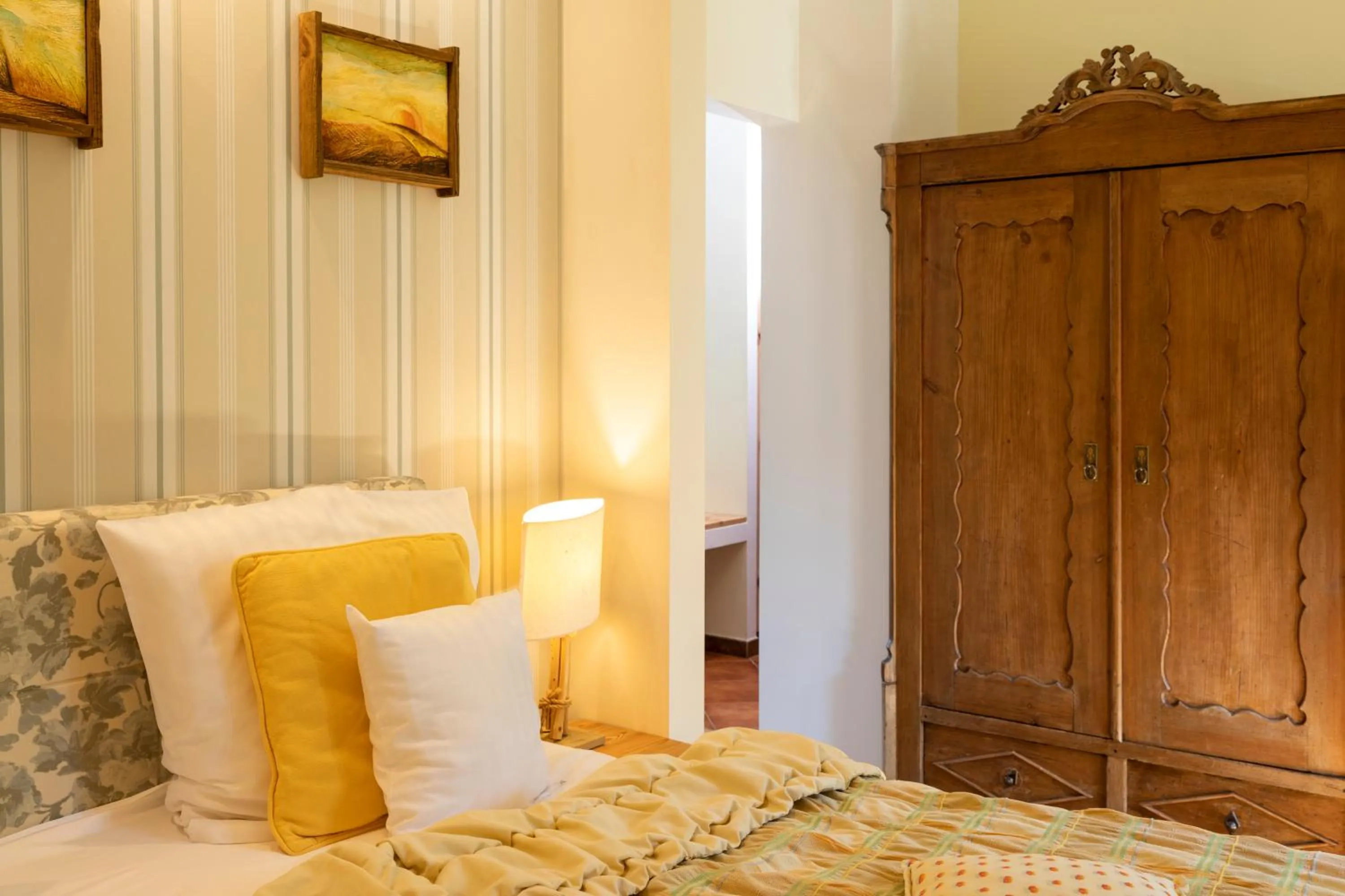 Bed in Młyn Klekotki Spa Resort