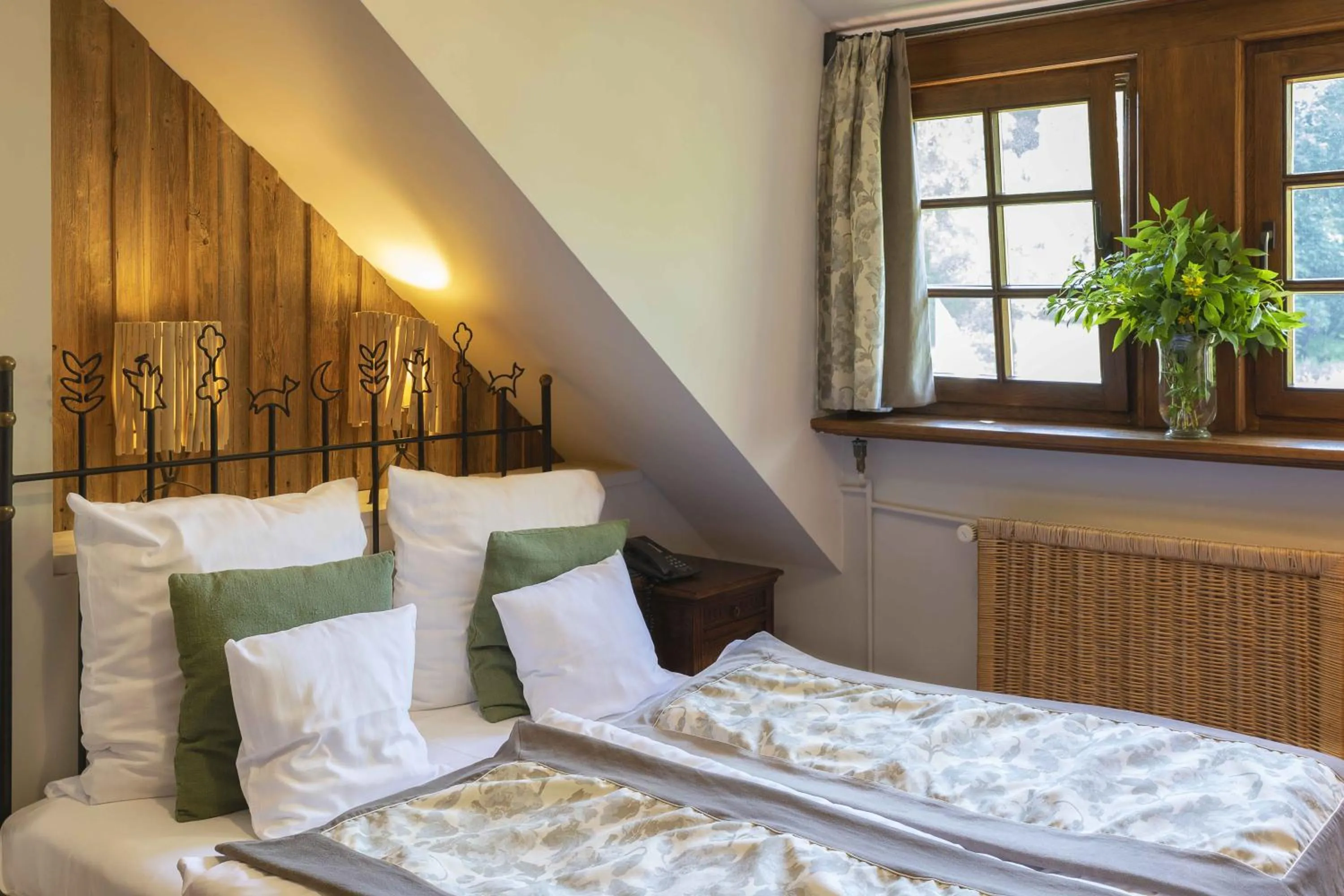 Bed in Młyn Klekotki Spa Resort