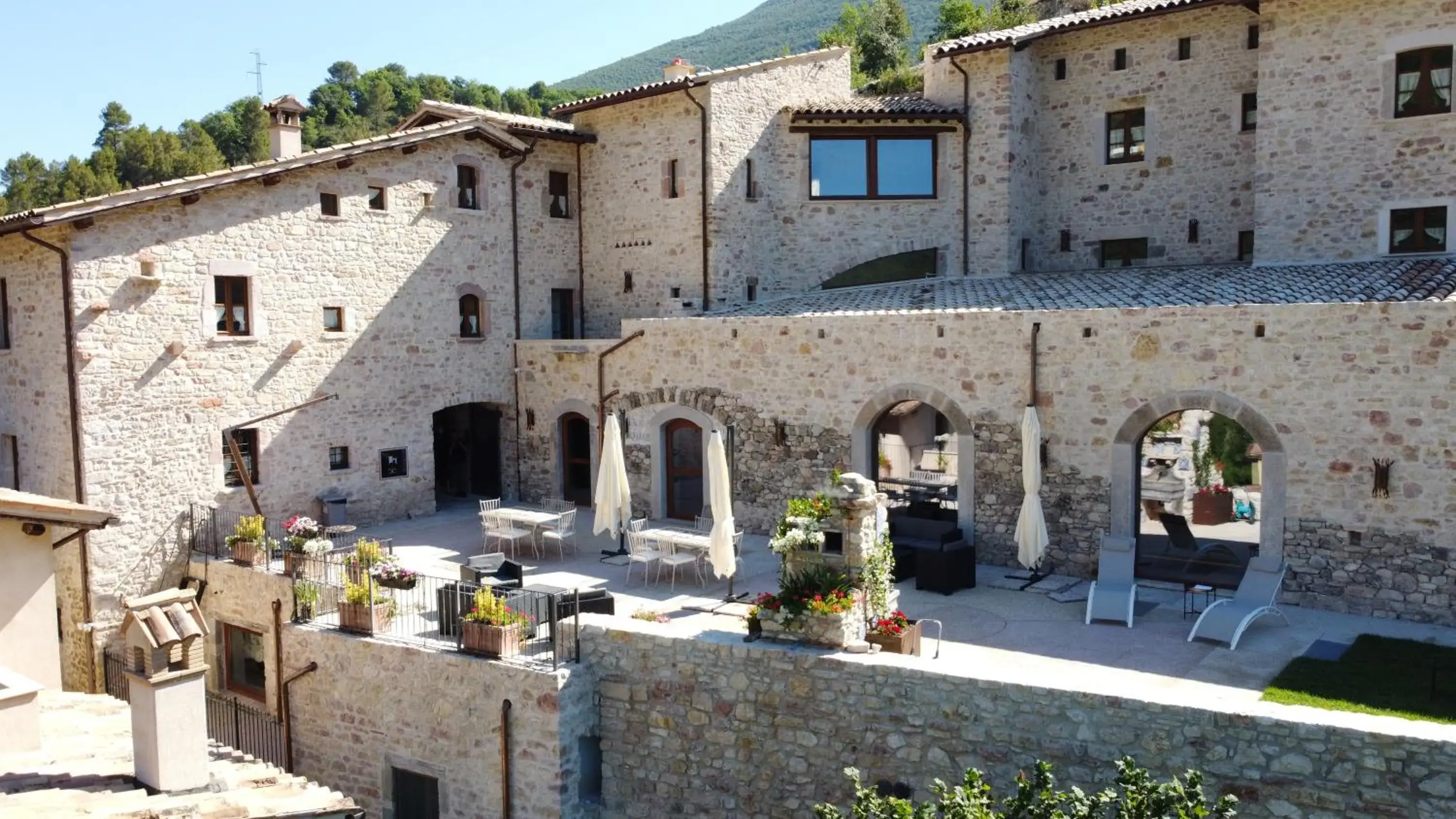 Property building in Torre Del Nera Albergo diffuso & Spa Property building in Torre Del Nera Albergo diffuso & Spa