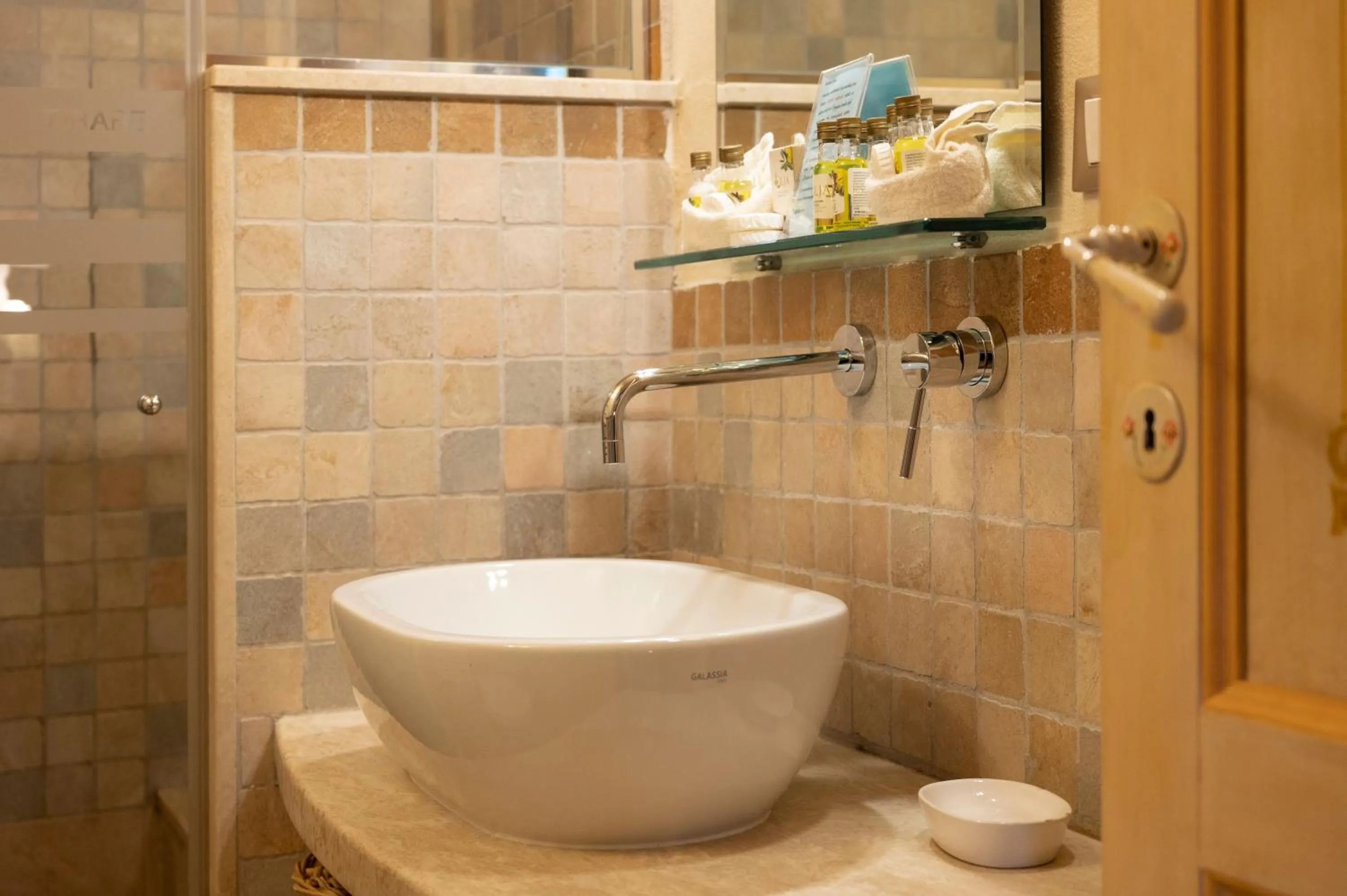 Bathroom in Torre Del Nera Albergo diffuso & Spa