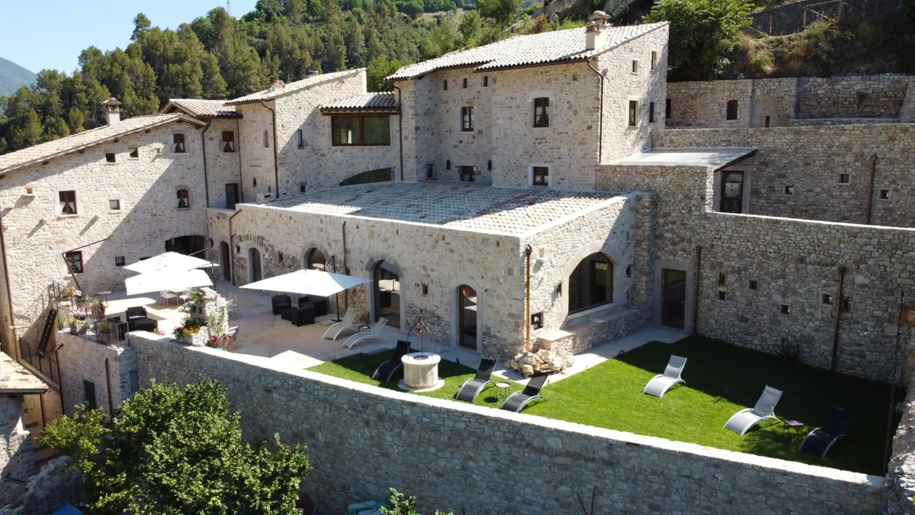 Property building in Torre Del Nera Albergo diffuso & Spa Property building in Torre Del Nera Albergo diffuso & Spa