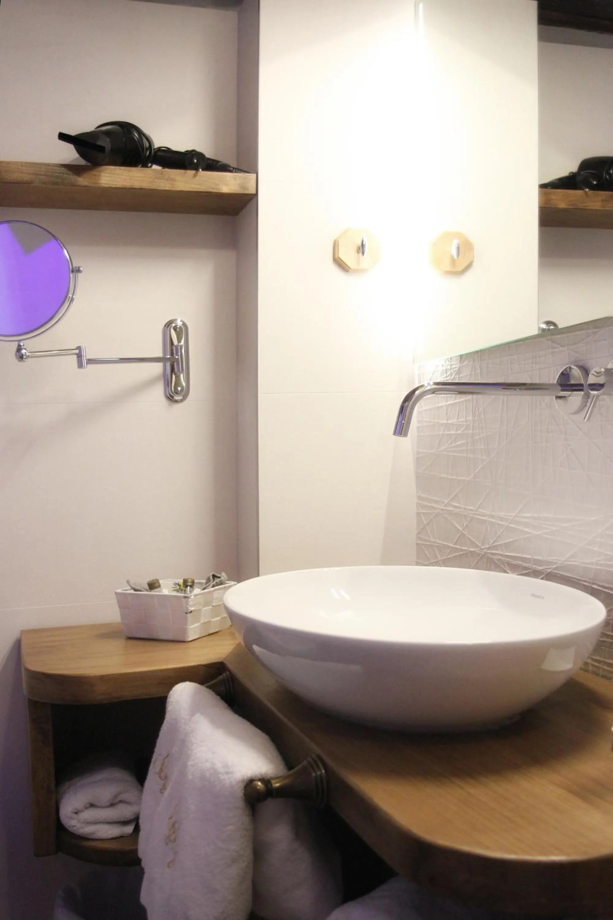 Bathroom in Torre Del Nera Albergo diffuso & Spa