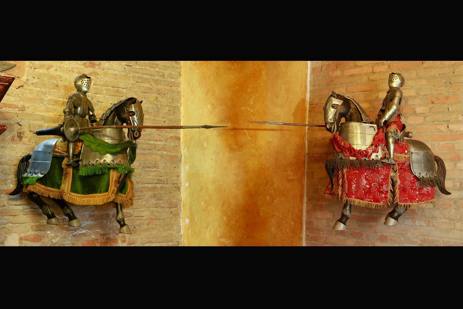 Decorative detail in Casa de Reyes