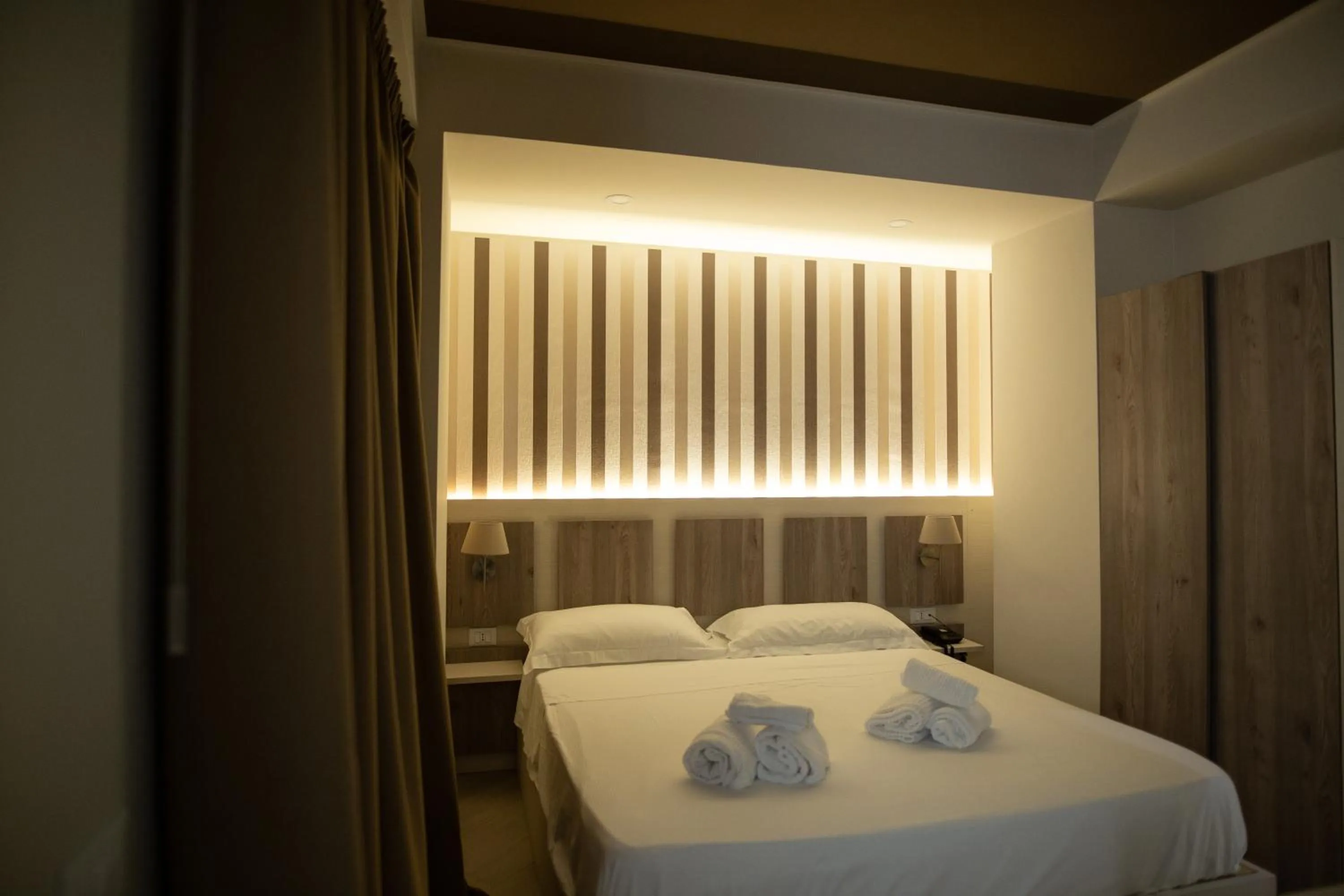 Bed in Hotel Cliché