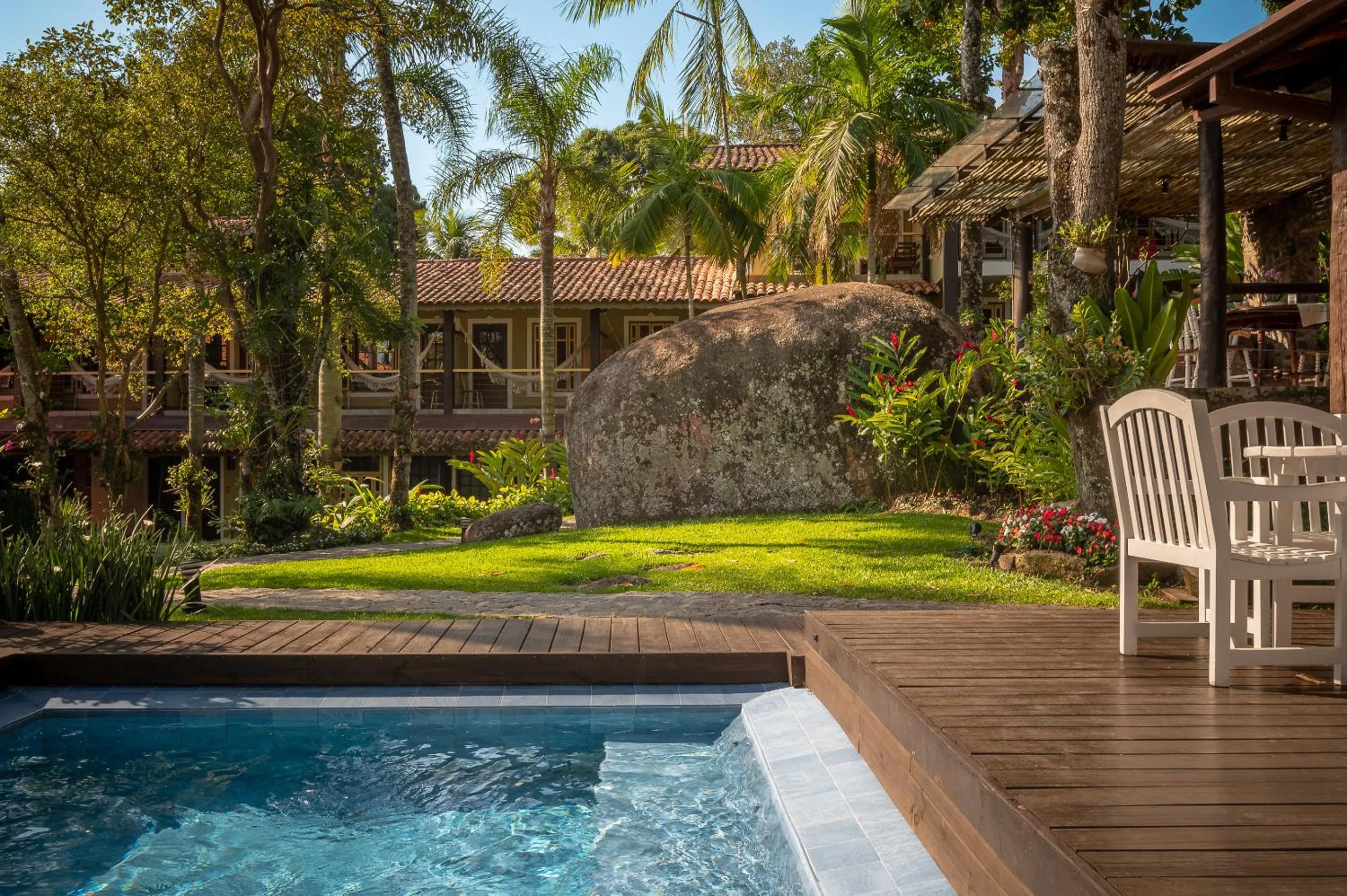 Garden in Porto Pacuíba Hotel