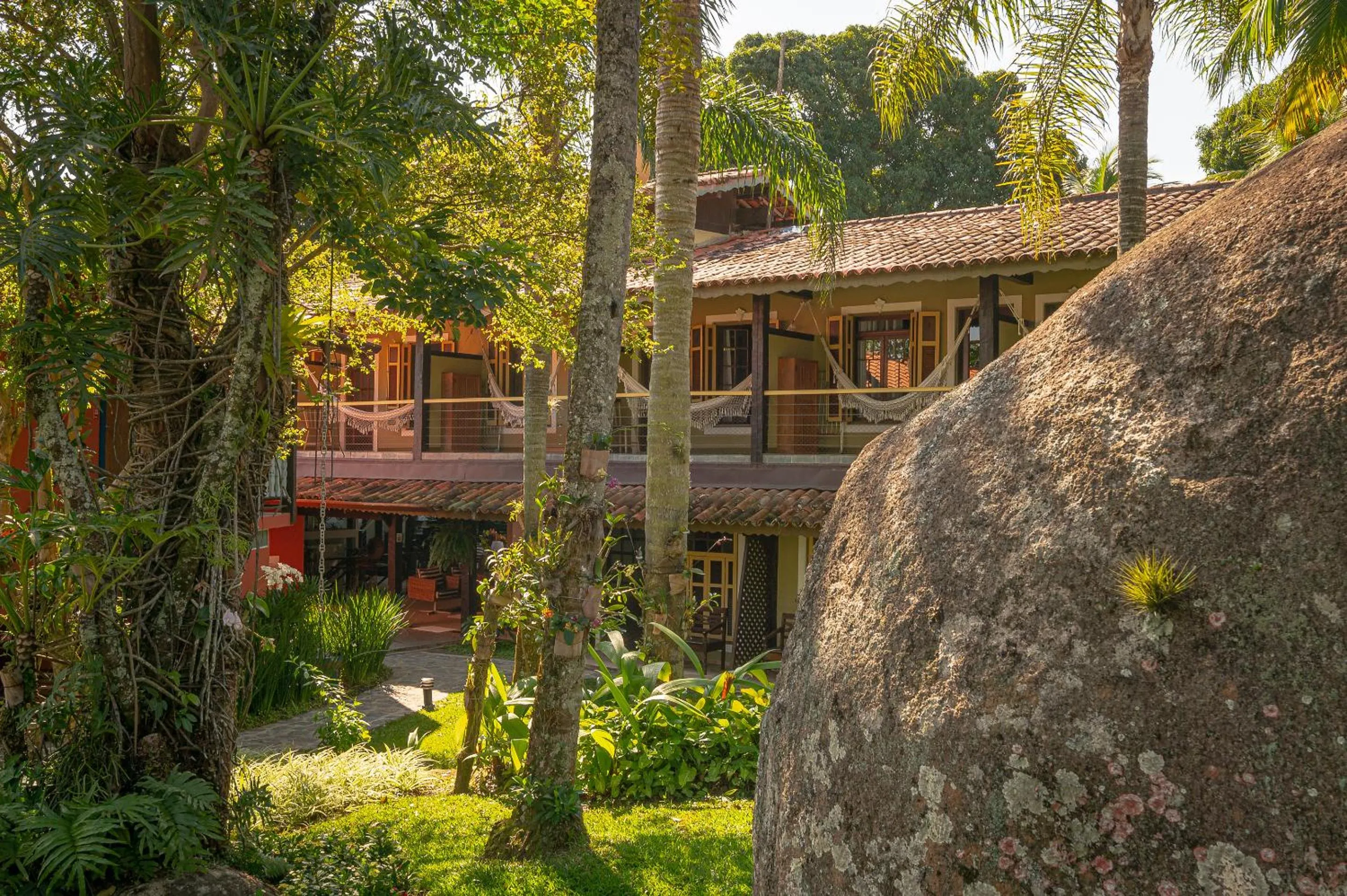 Garden in Porto Pacuíba Hotel