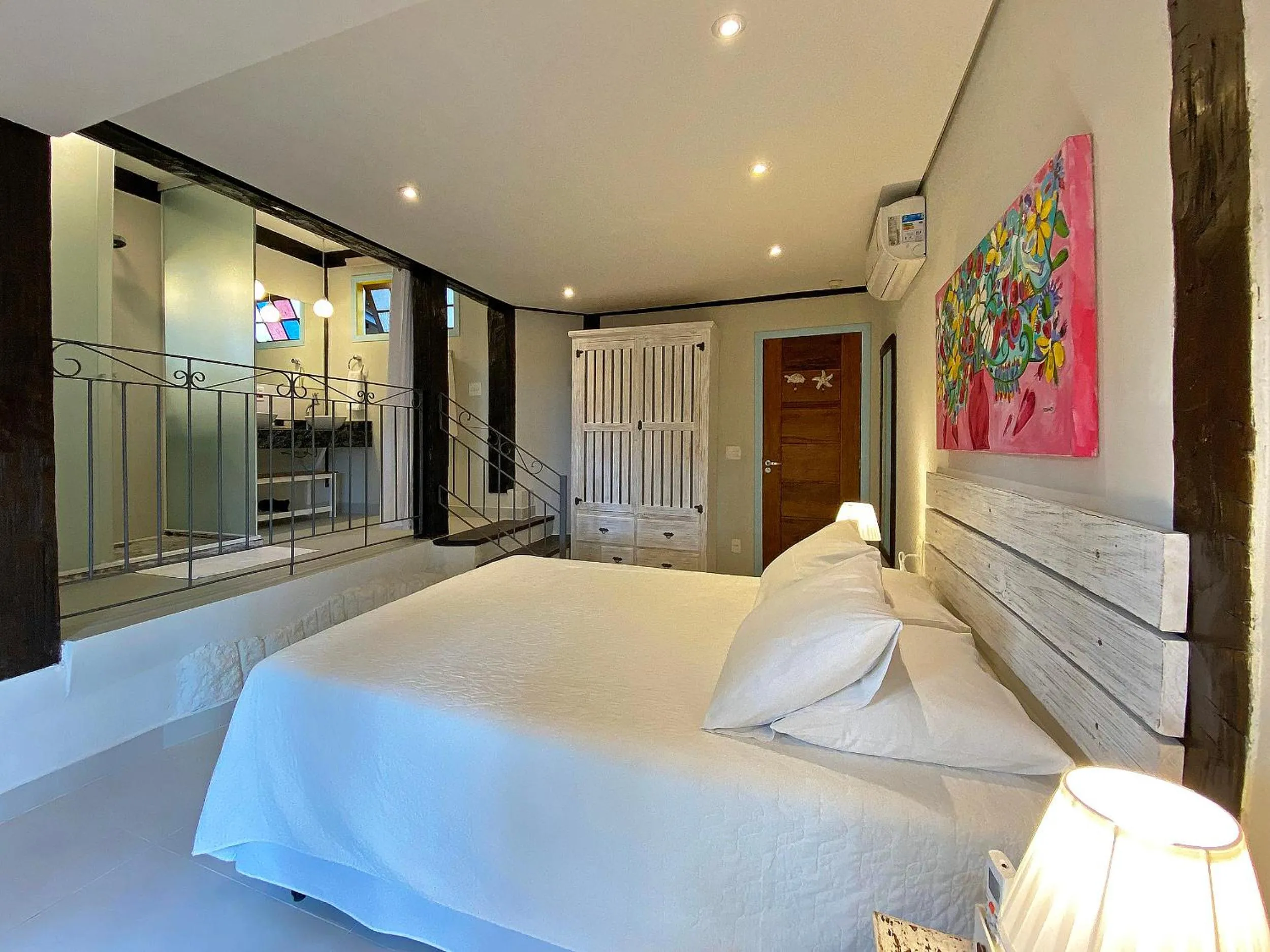 Photo of the whole room, Bed in Porto Pacuíba Hotel