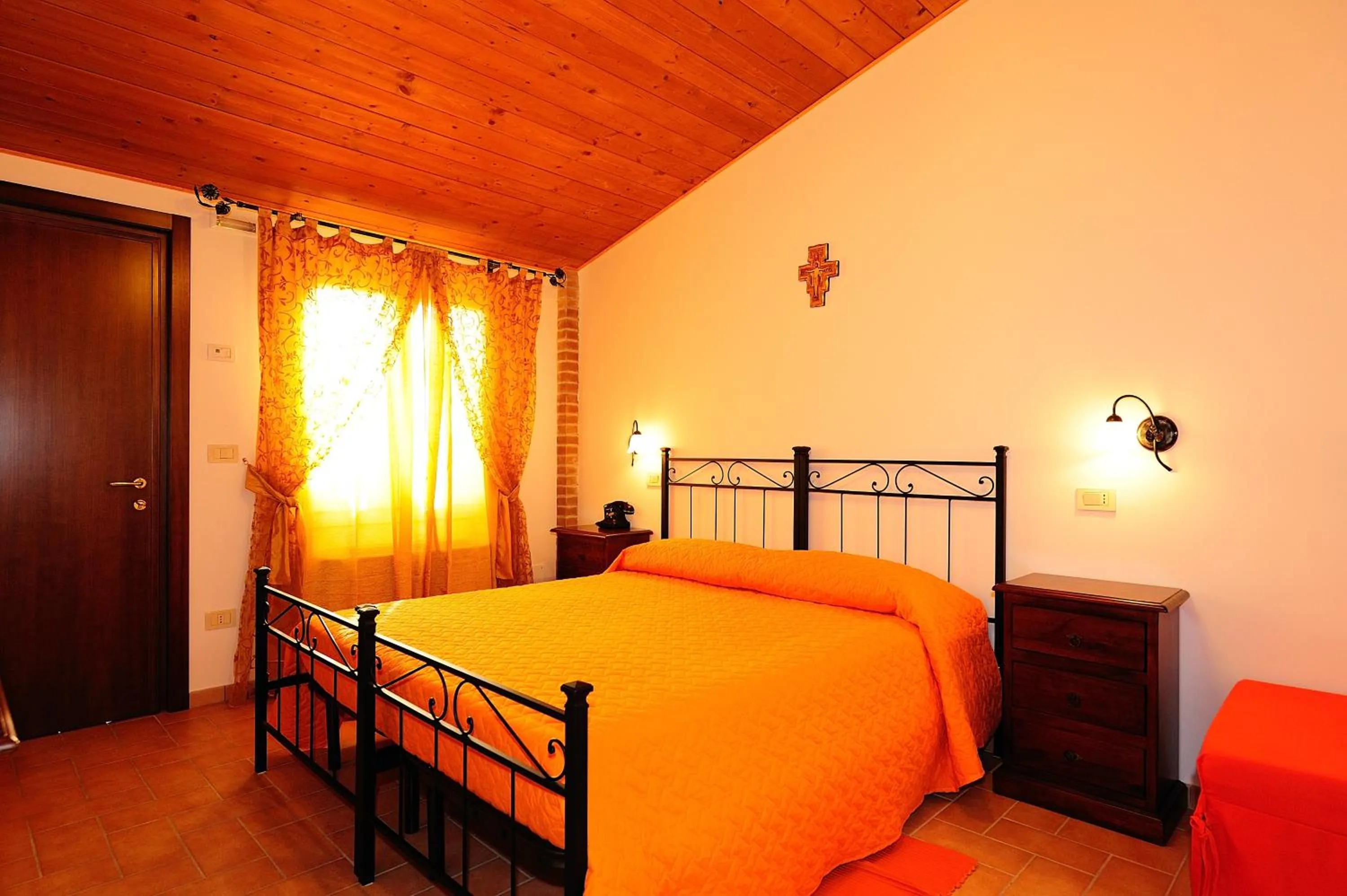 Photo of the whole room, Bed in Colle Degli Olivi snc