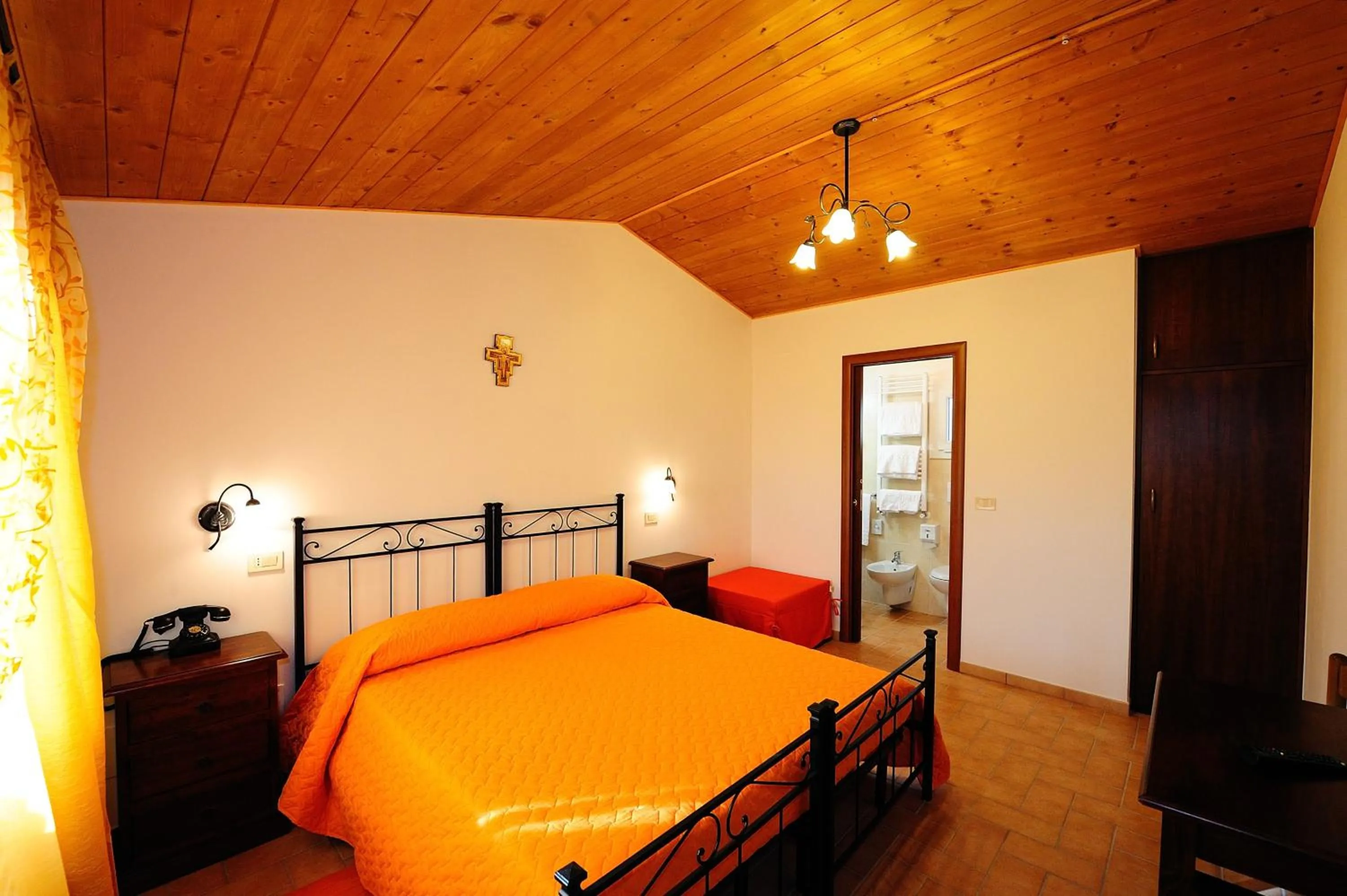 Photo of the whole room, Bed in Colle Degli Olivi snc