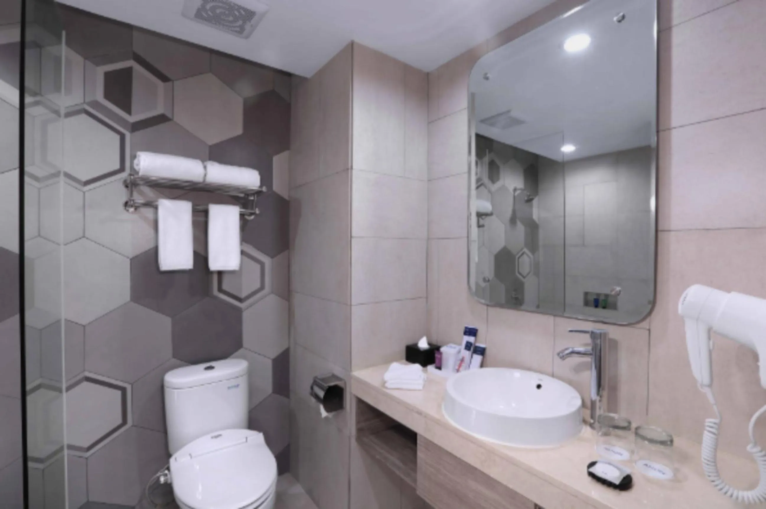 Bathroom in Aston Inn Pandanaran