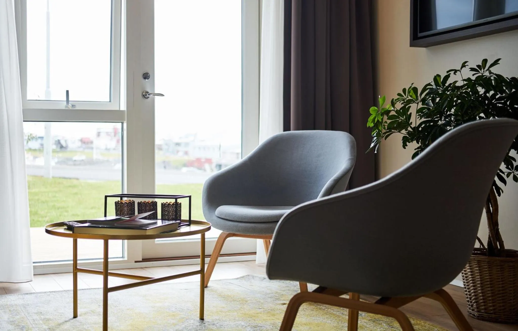 Living room in Hotel Berg by Keflavik Airport