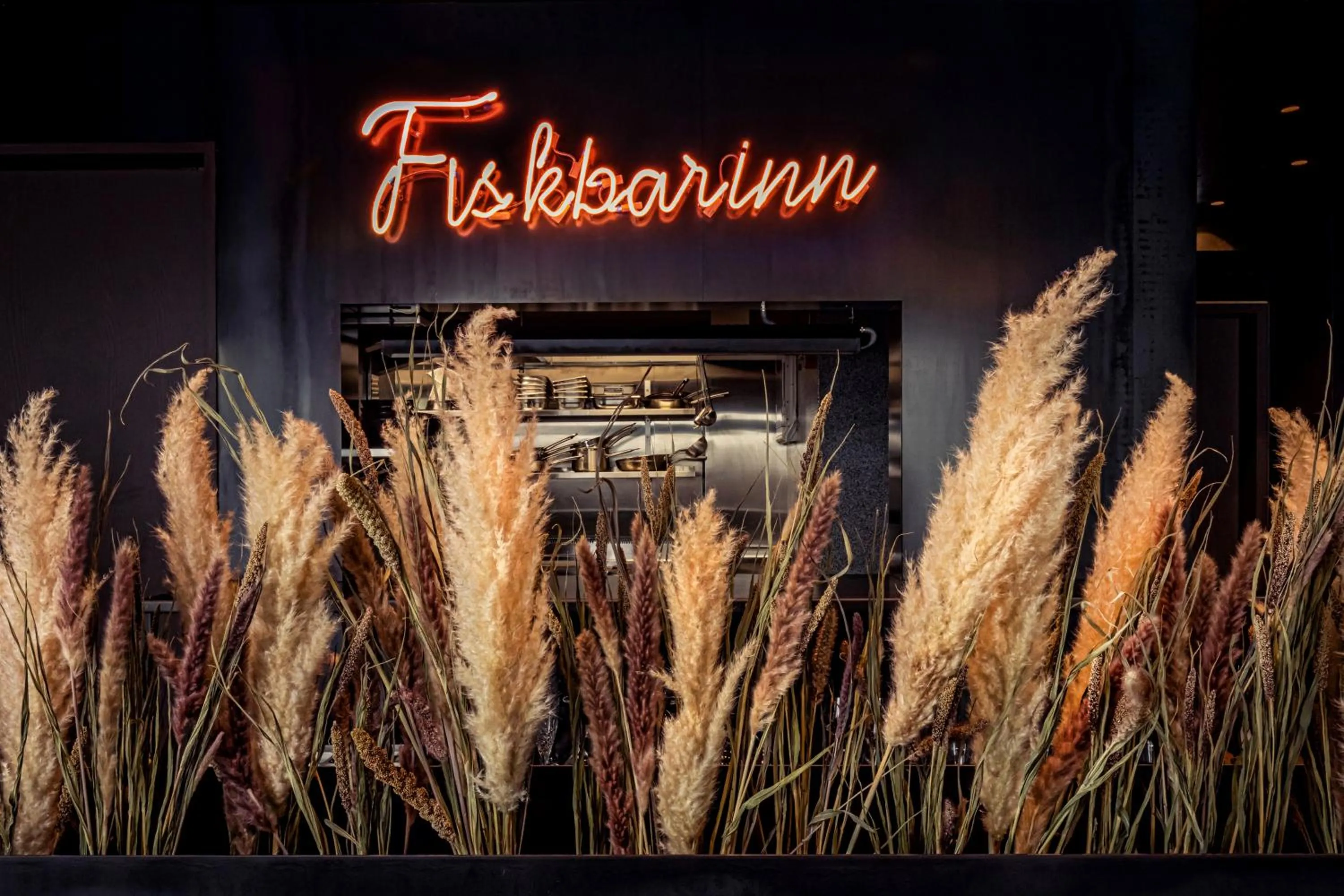 Restaurant/places to eat in Hotel Berg by Keflavik Airport