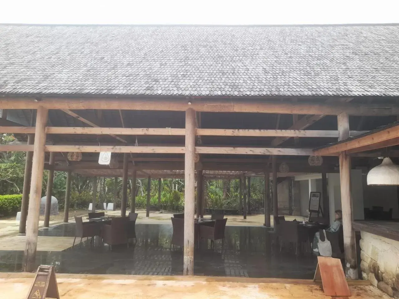 Restaurant/places to eat in The Royal Beach Seminyak Bali Restaurant/places to eat in The Royal Beach Seminyak Bali