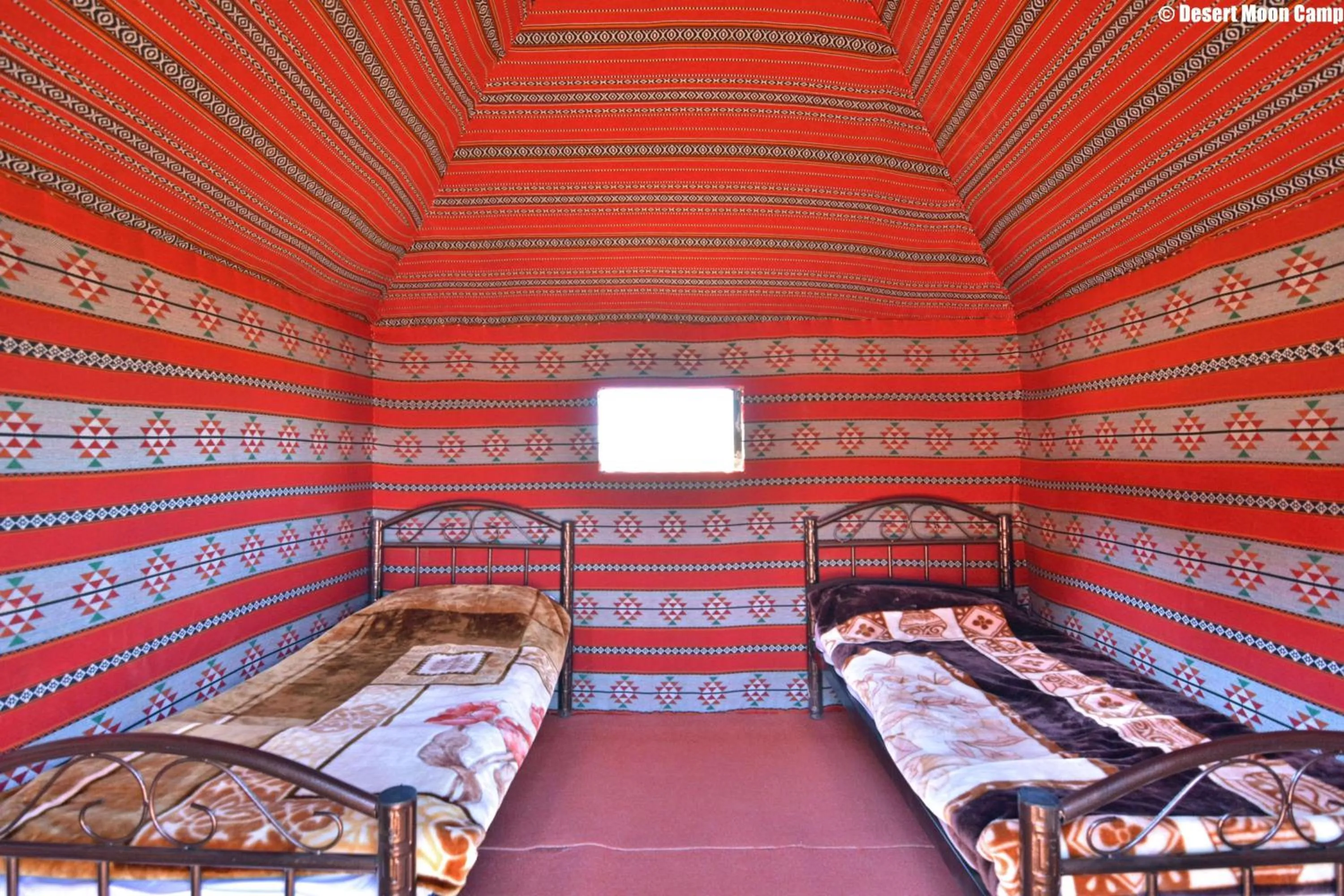 Photo of the whole room, Bed in Desert Moon Camp