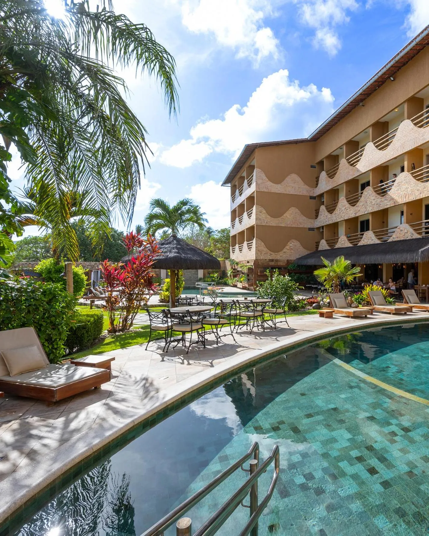 Swimming pool in Natal Dunnas Hotel