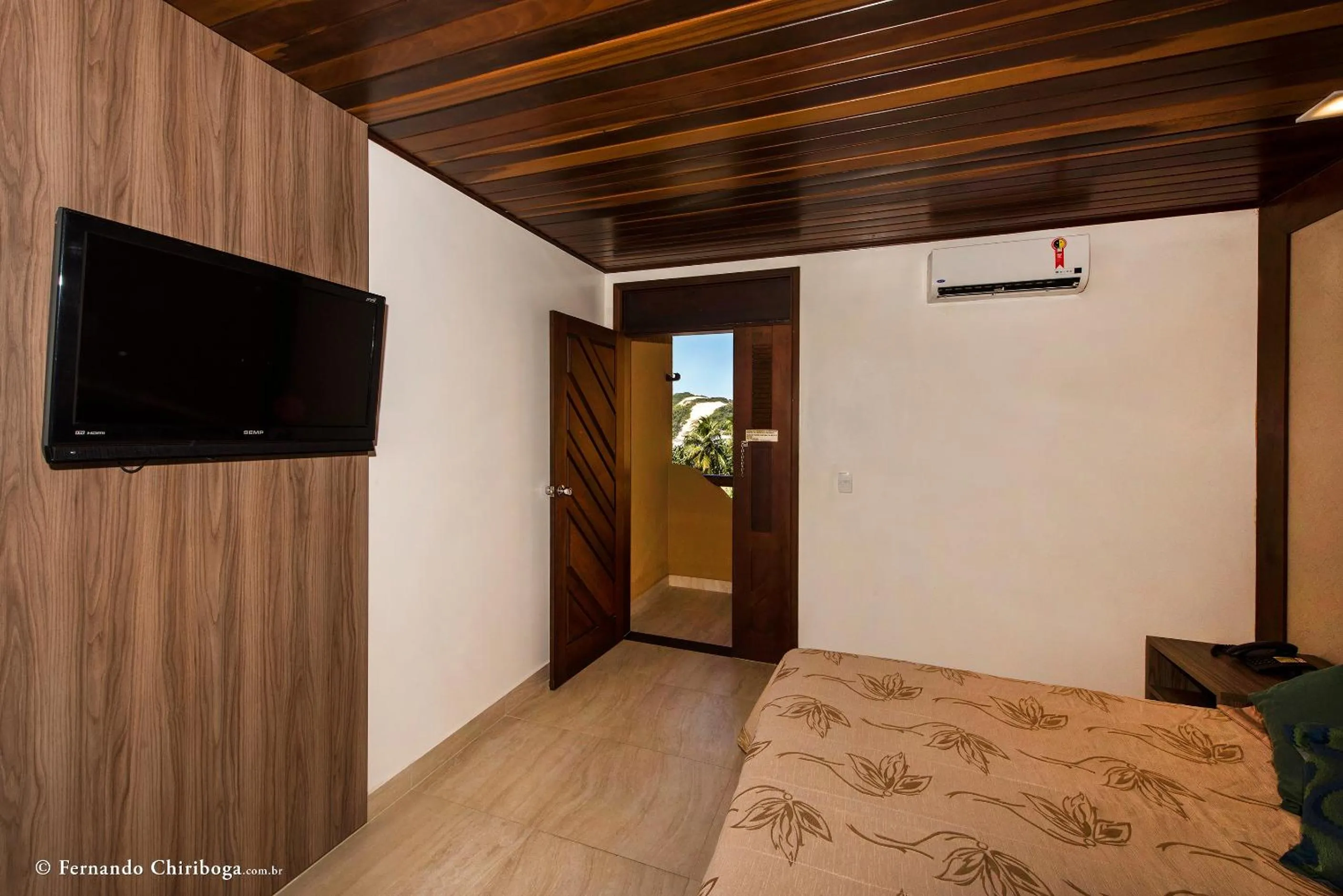 Photo of the whole room, Bed in Natal Dunnas Hotel