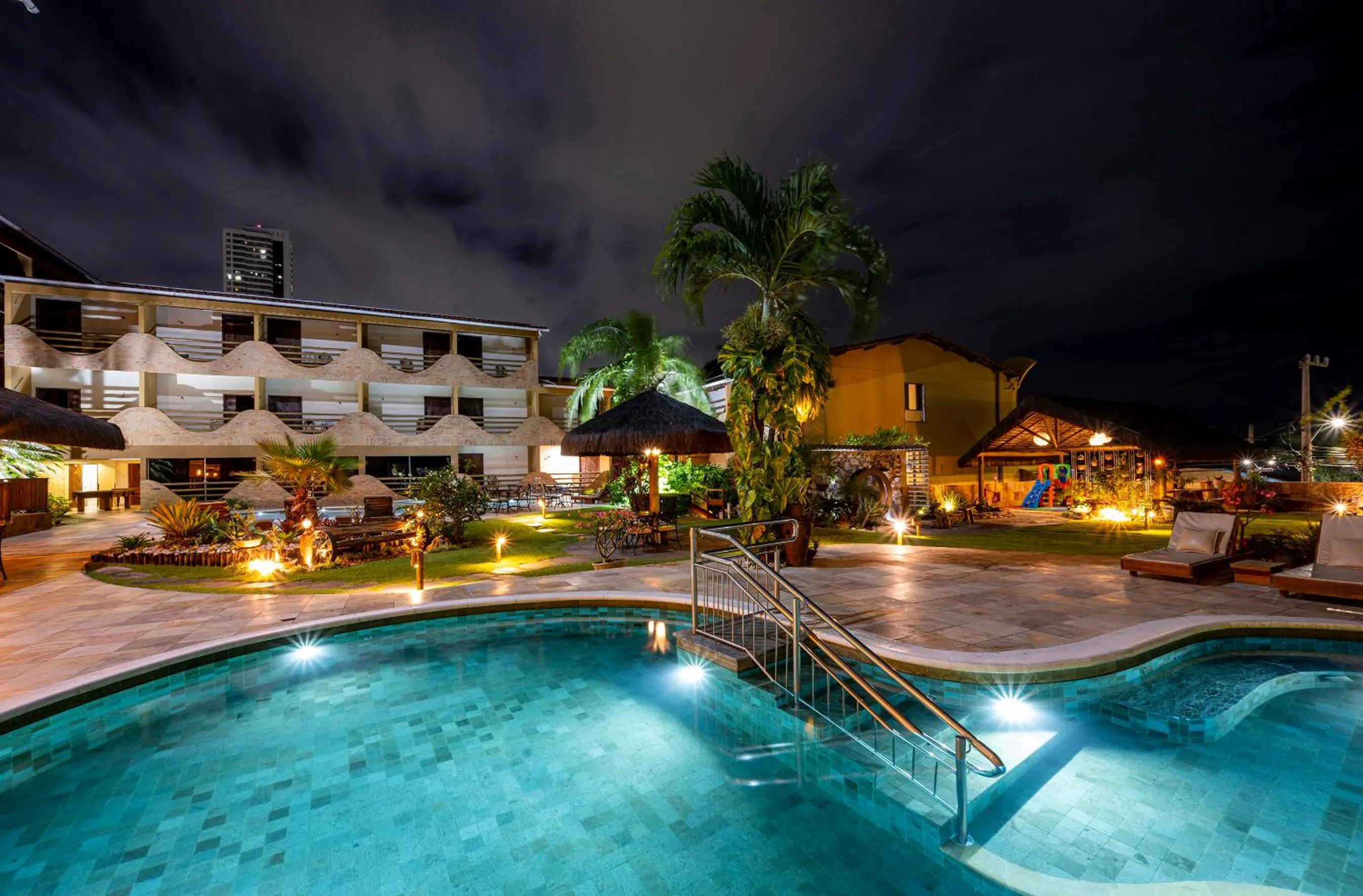 Swimming pool in Natal Dunnas Hotel