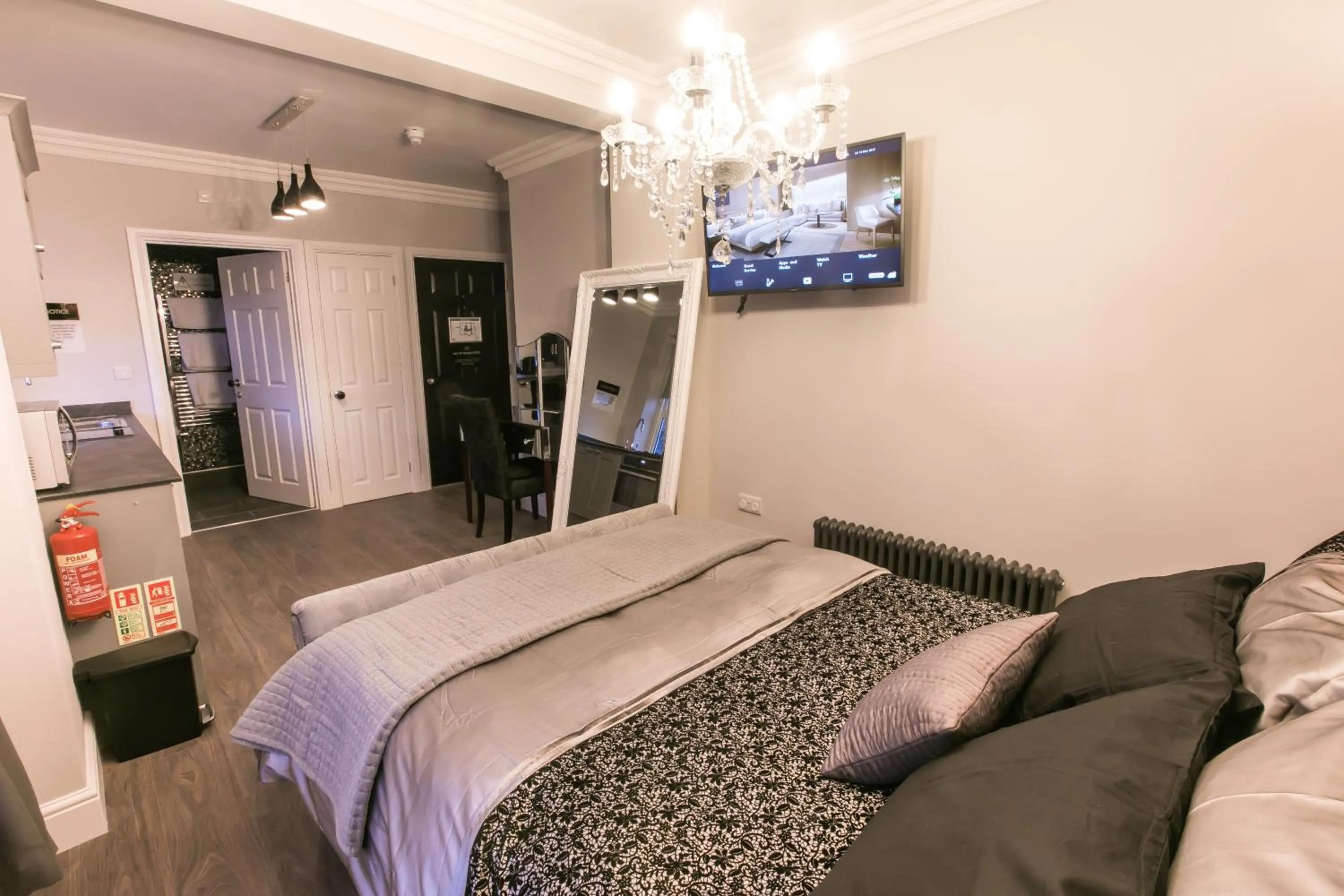Bed in Apartments at Number 10 The Abbey