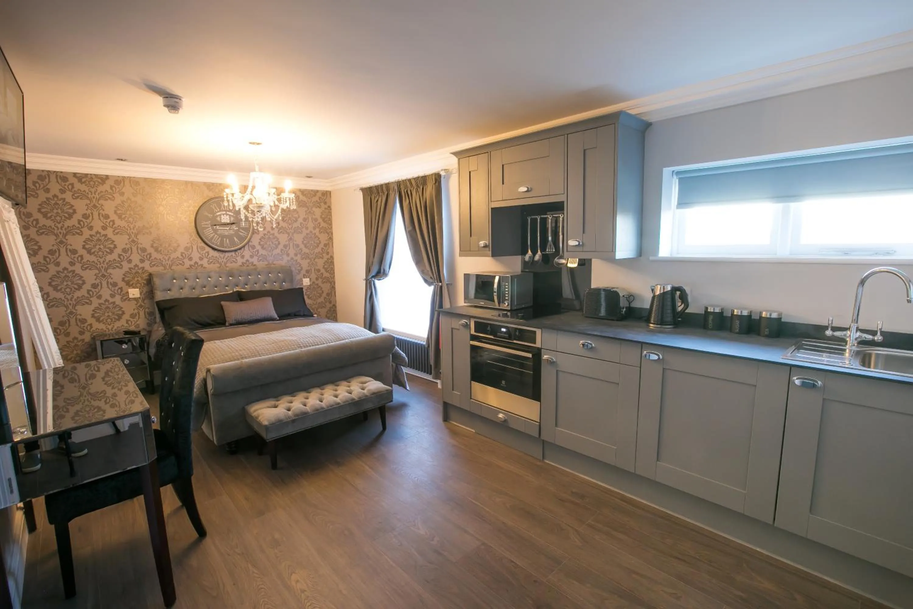 Bed in Apartments at Number 10 The Abbey