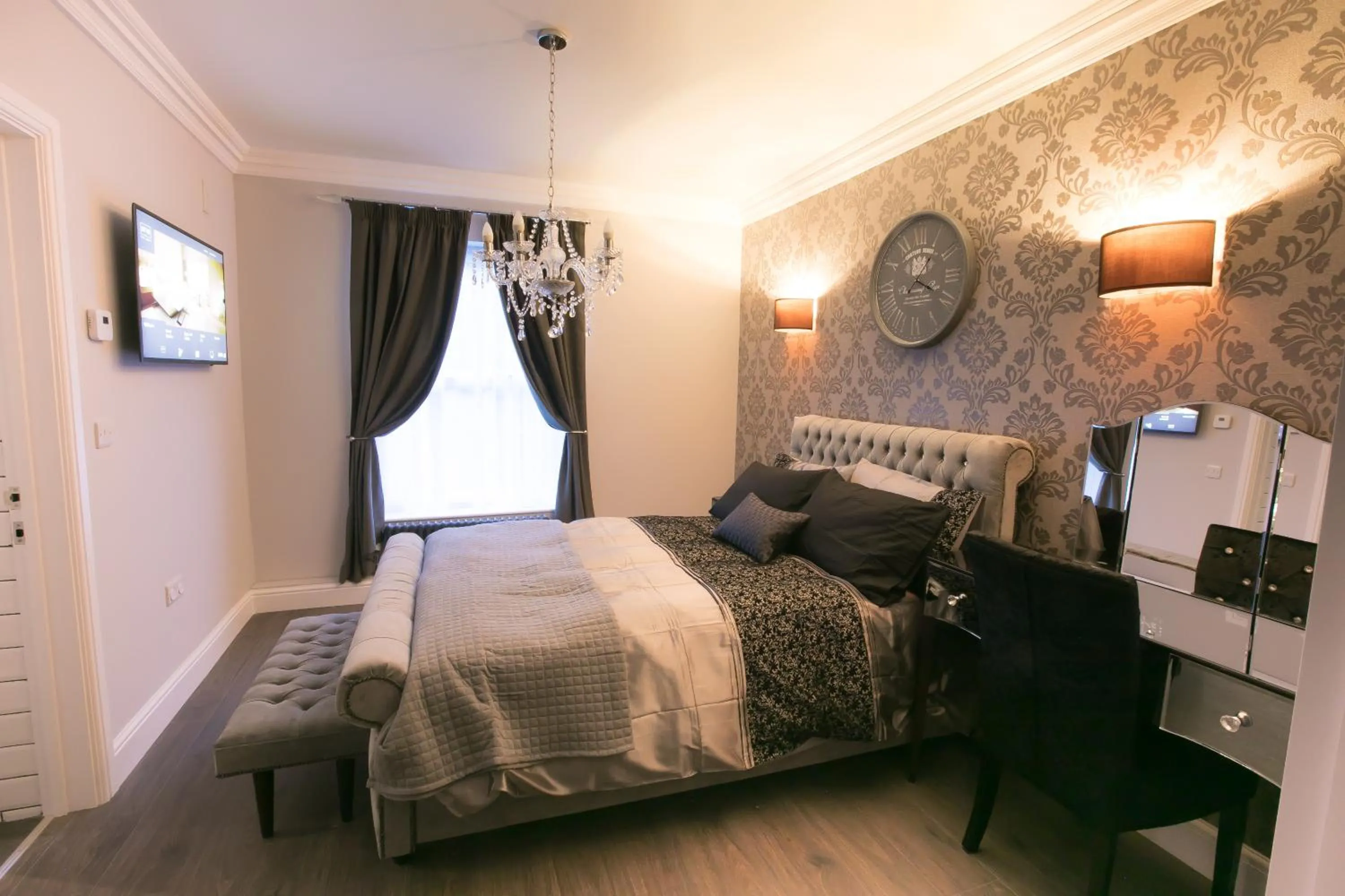 Bed in Apartments at Number 10 The Abbey