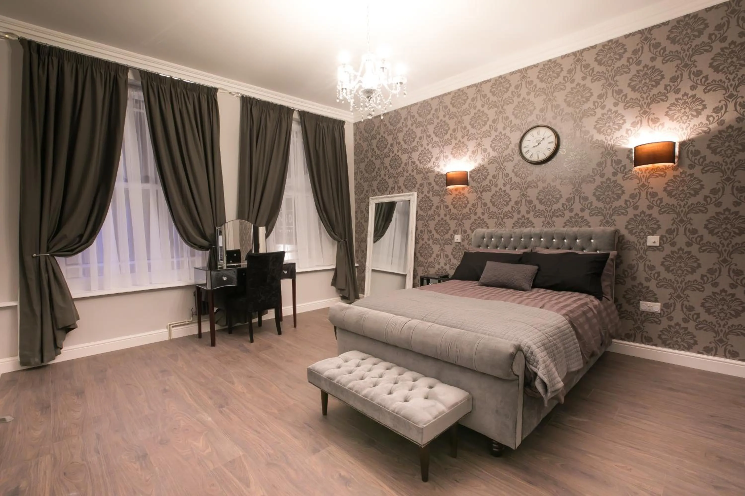 Bed in Apartments at Number 10 The Abbey