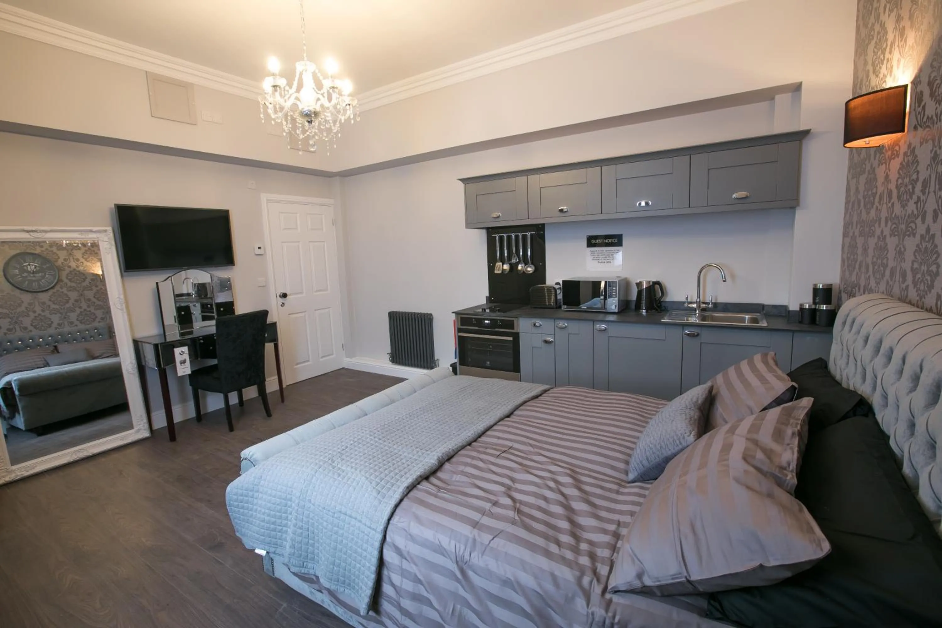 Bed in Apartments at Number 10 The Abbey