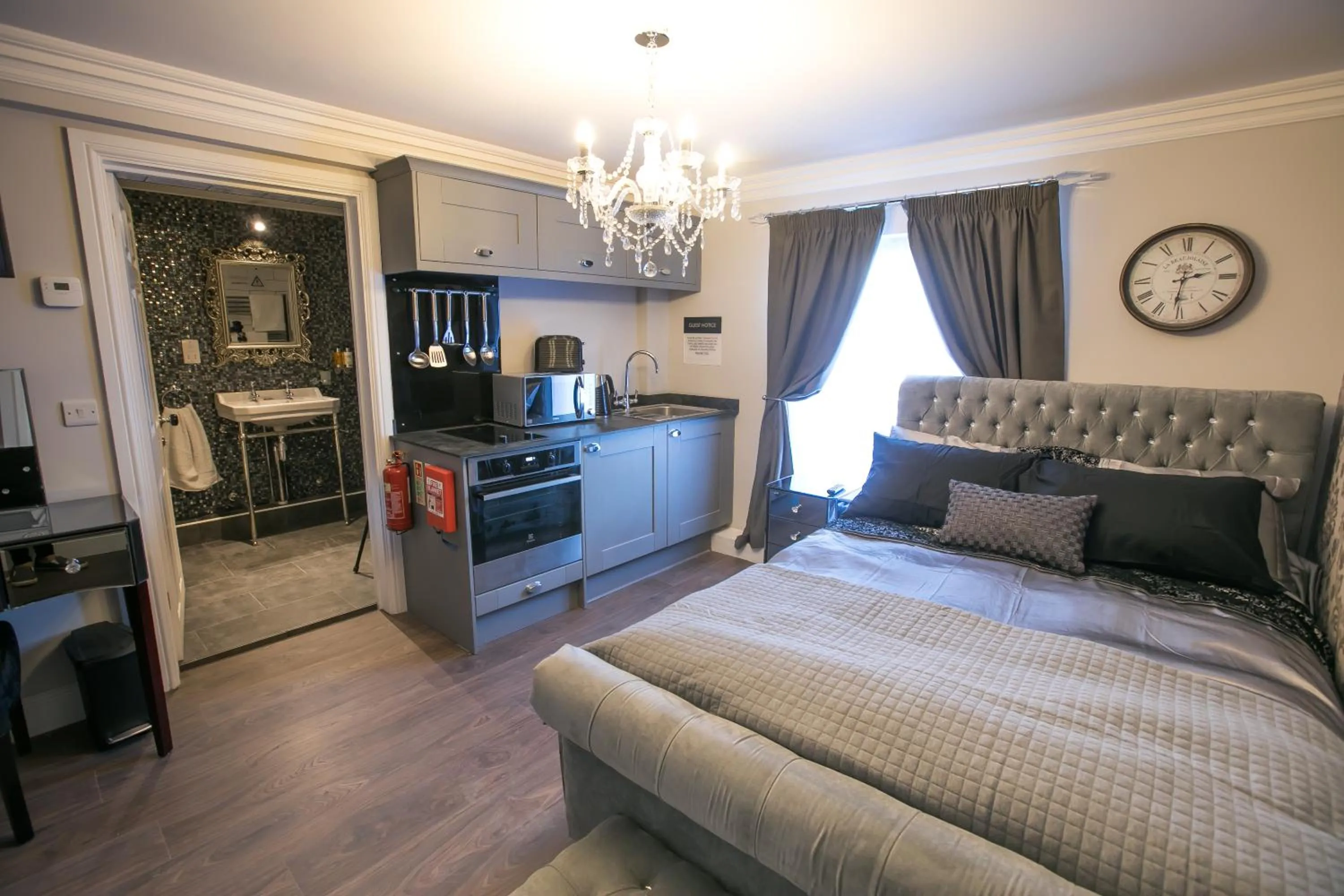 Bed in Apartments at Number 10 The Abbey