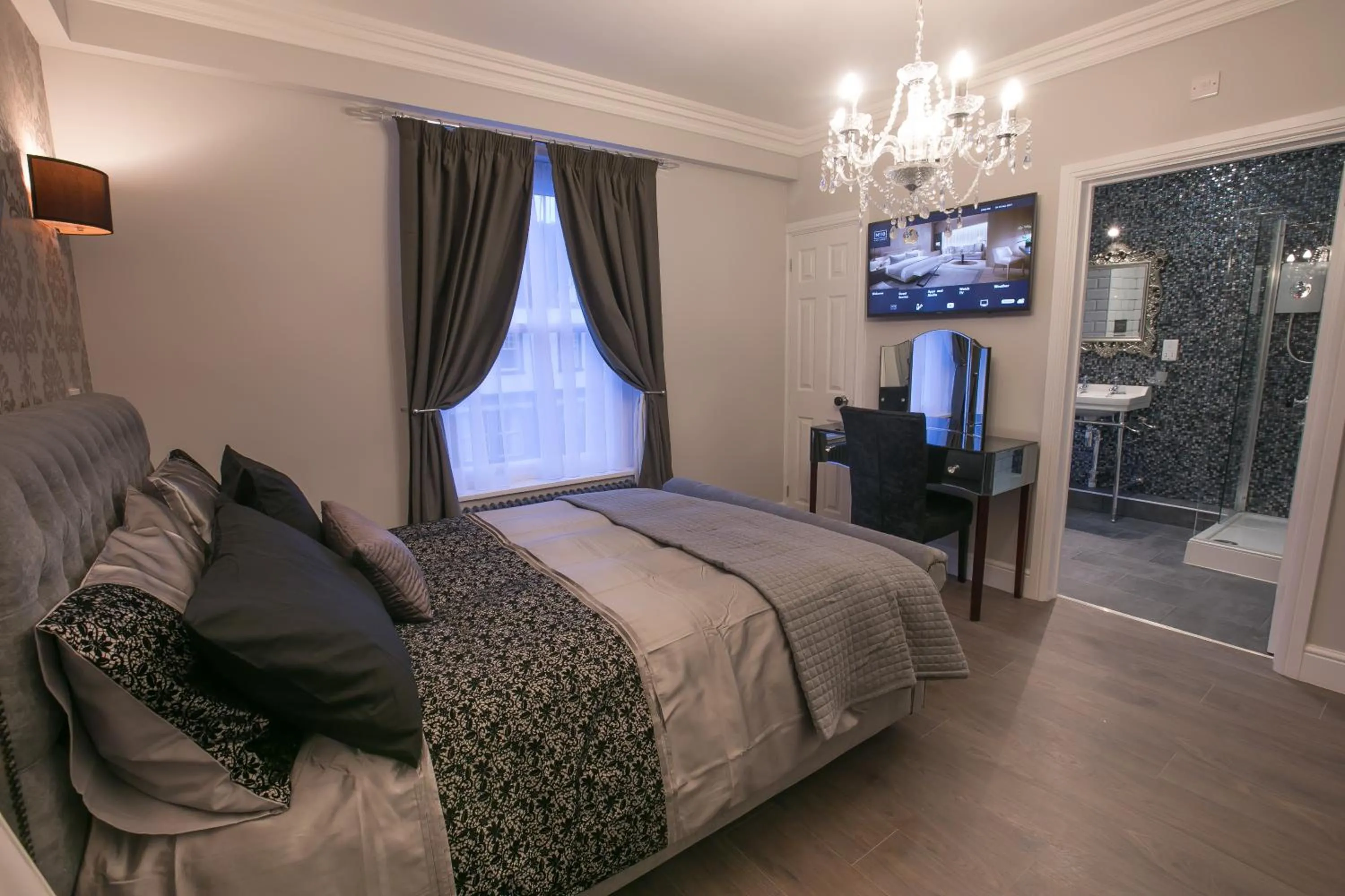 Bed in Apartments at Number 10 The Abbey