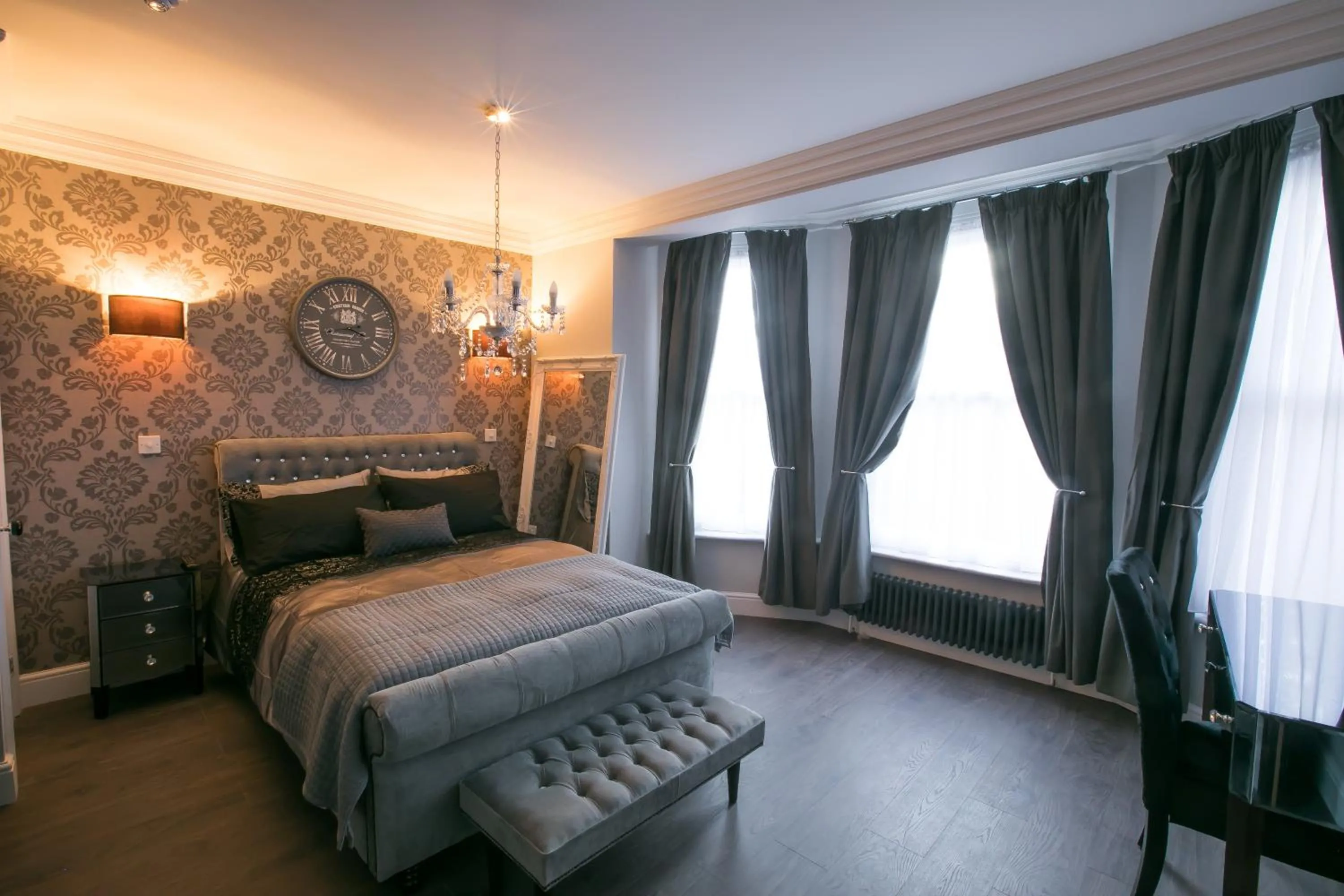 Bed in Apartments at Number 10 The Abbey