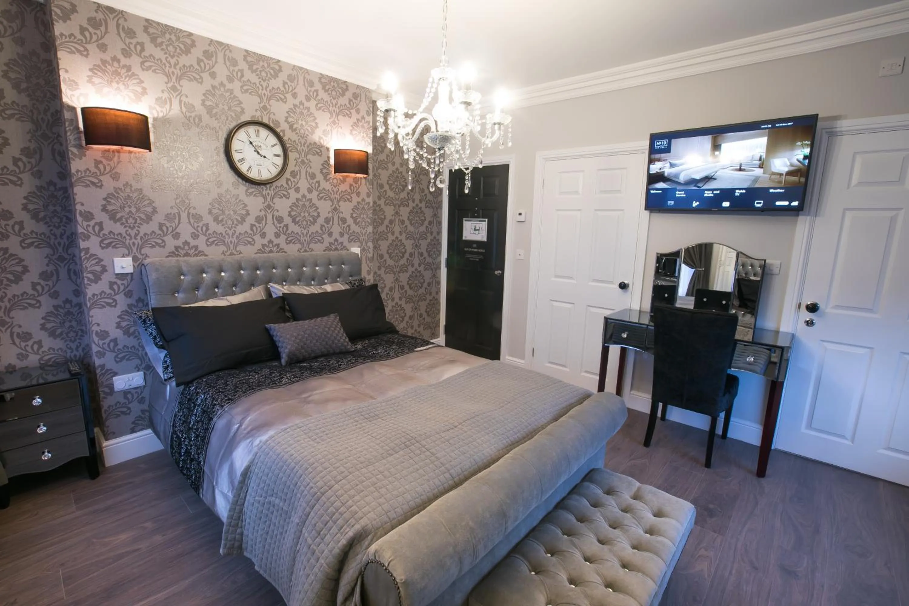 Bed in Apartments at Number 10 The Abbey