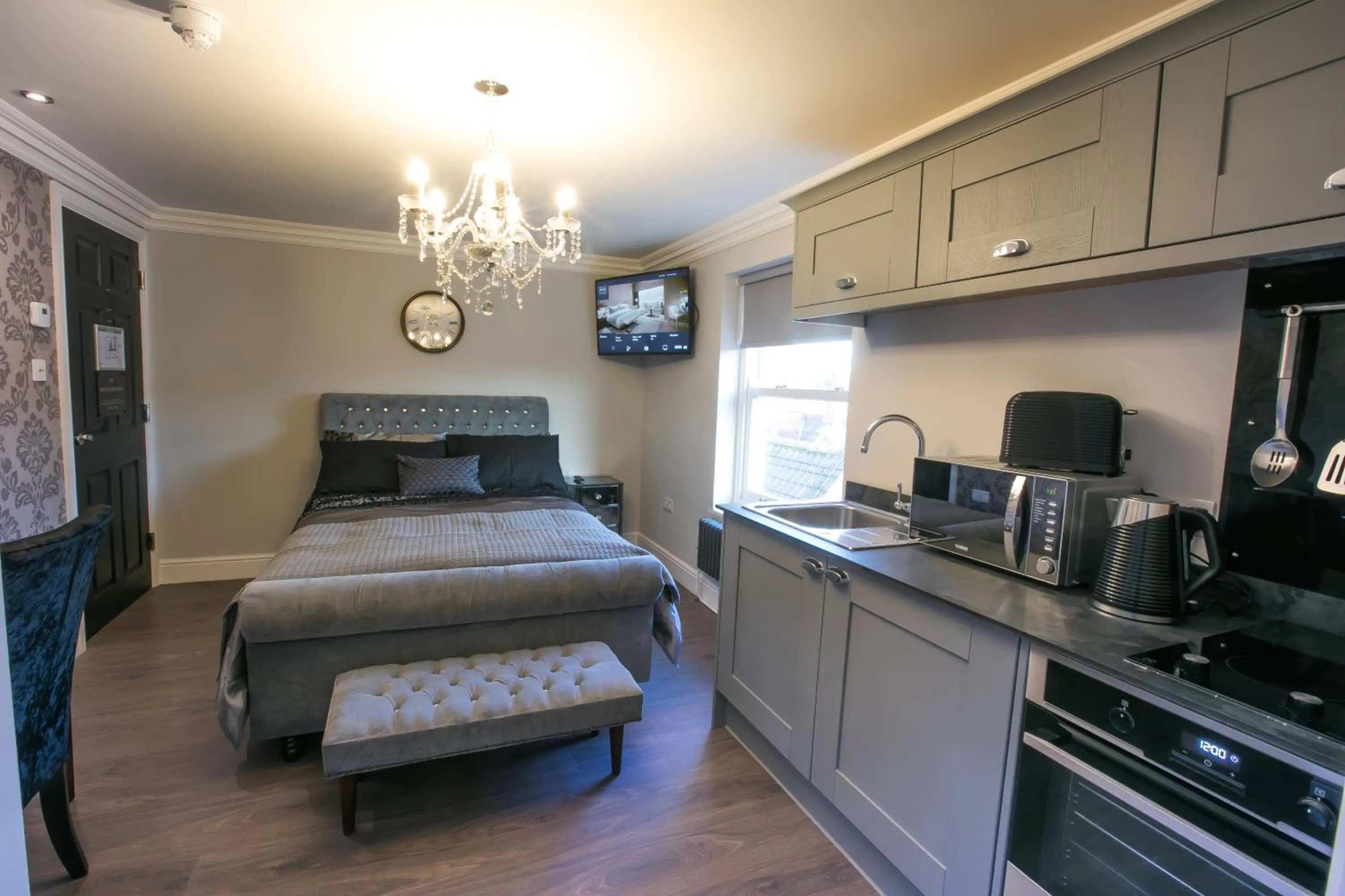 Bed in Apartments at Number 10 The Abbey