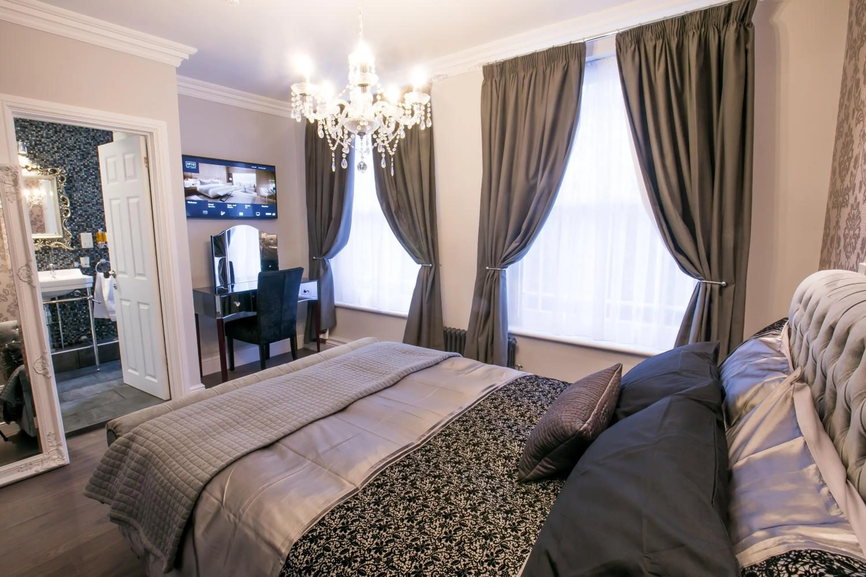 Bed in Apartments at Number 10 The Abbey