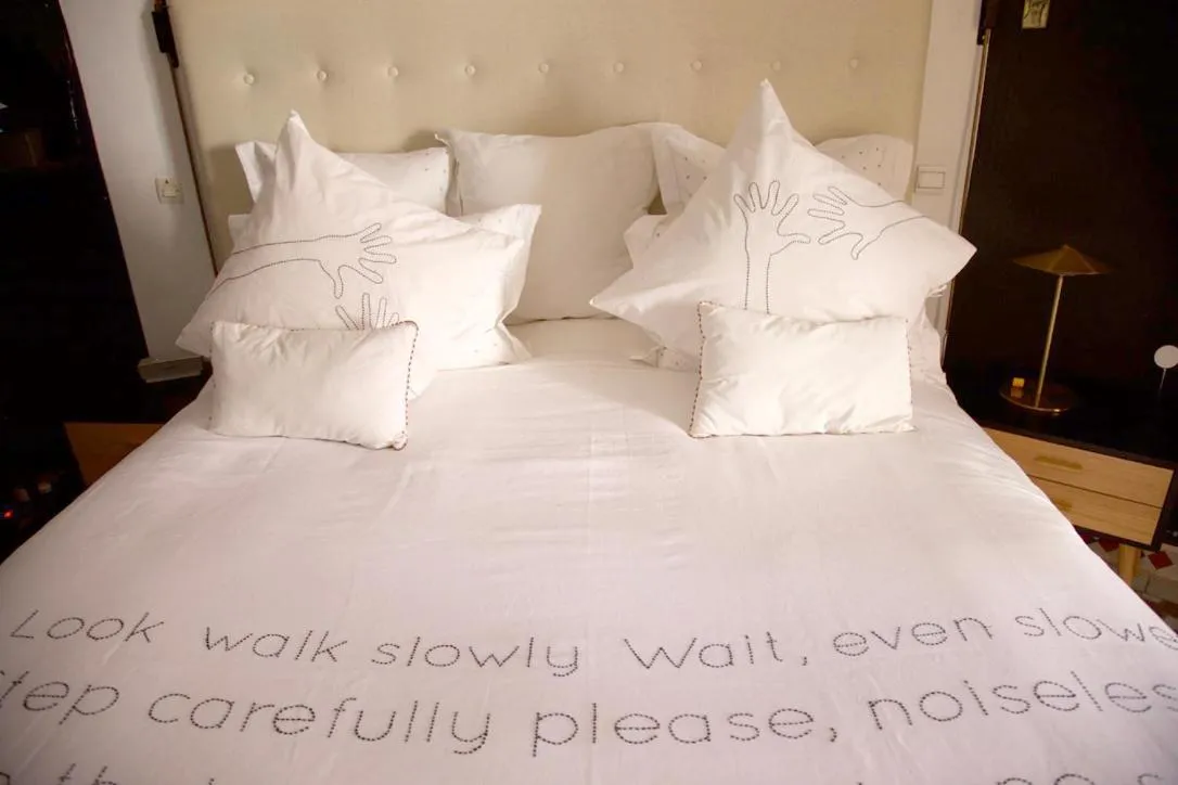 Bed in Indian Palace