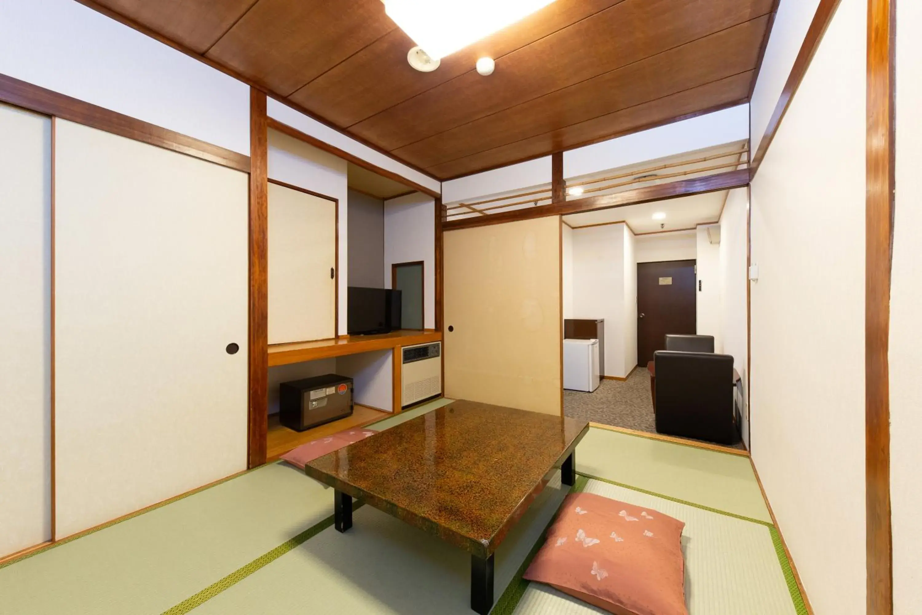 Economy Triple Room in Kinugawa Royal Hotel Economy Triple Room in Kinugawa Royal Hotel