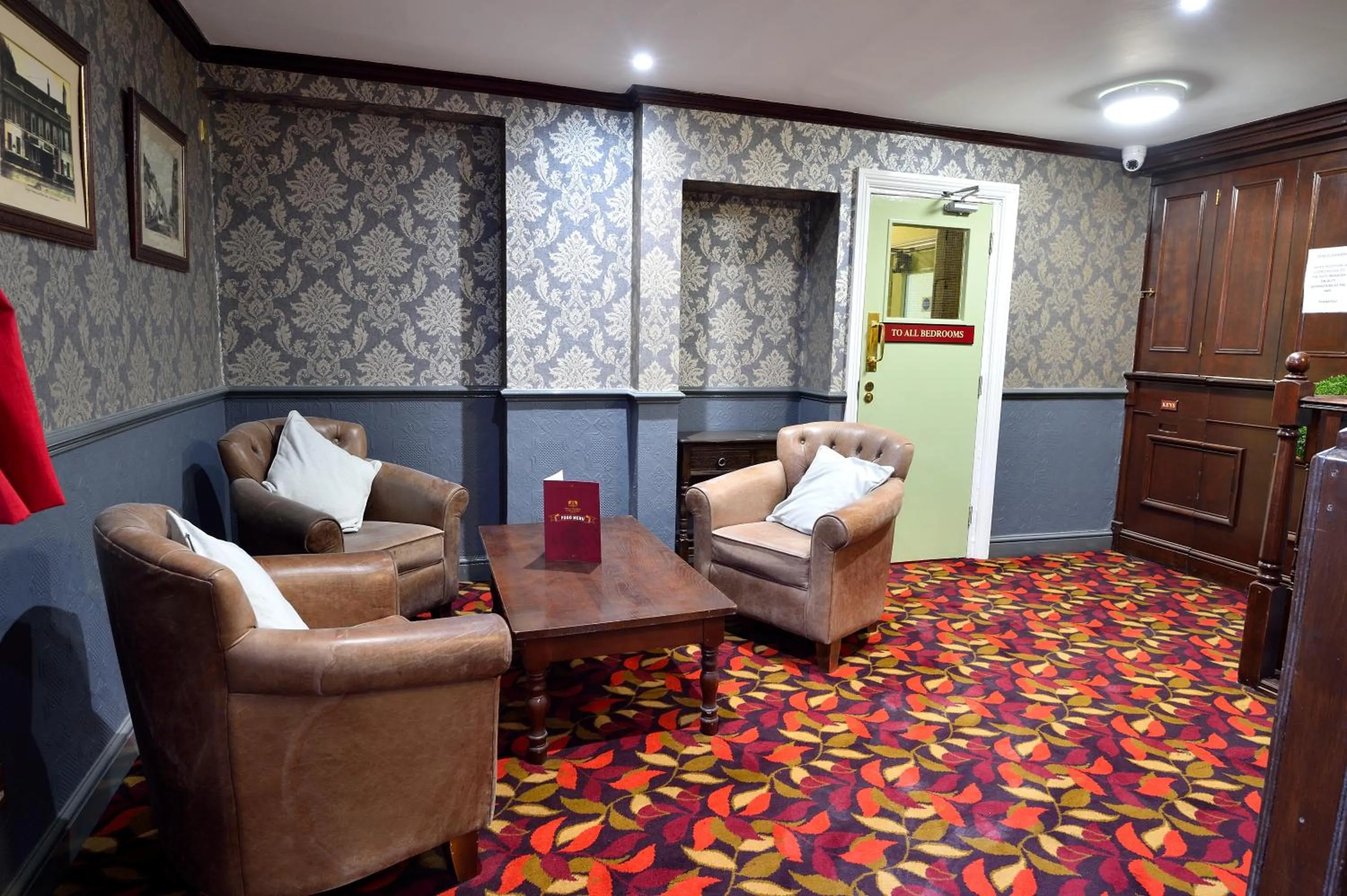 Area and facilities in The Royal Victoria and Bull Hotel